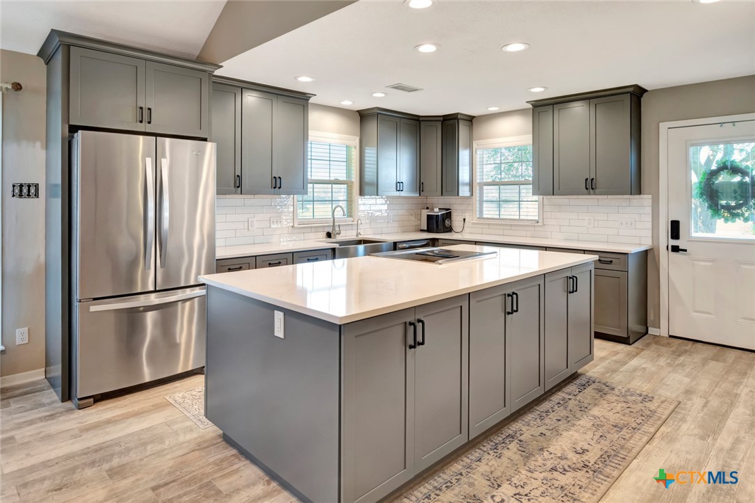612 W Jackson Avenue, Port O'Connor, Texas, 77982, United States, 3 Bedrooms Bedrooms, ,3 BathroomsBathrooms,Residential,For Sale,612 W Jackson Avenue,1673246