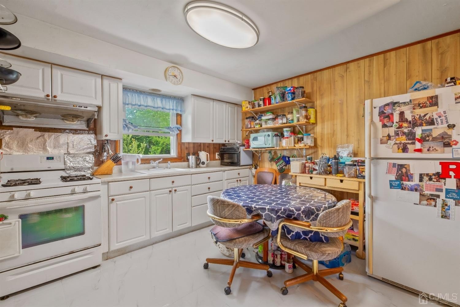 Edison, New Jersey, 08820, United States, 3 Bedrooms Bedrooms, ,1 BathroomBathrooms,Residential,For Sale,1873251
