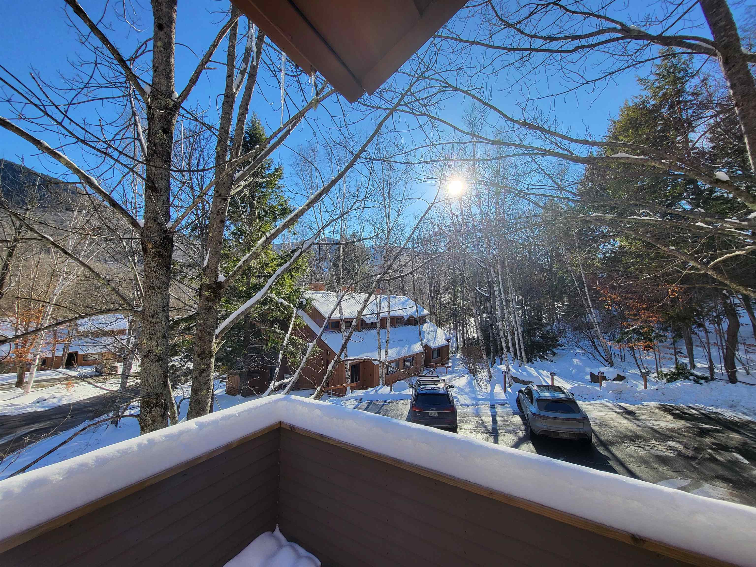 Lincoln, New Hampshire, 03251, United States, 5 Bedrooms Bedrooms, ,2 BathroomsBathrooms,Residential,For Sale,2003487