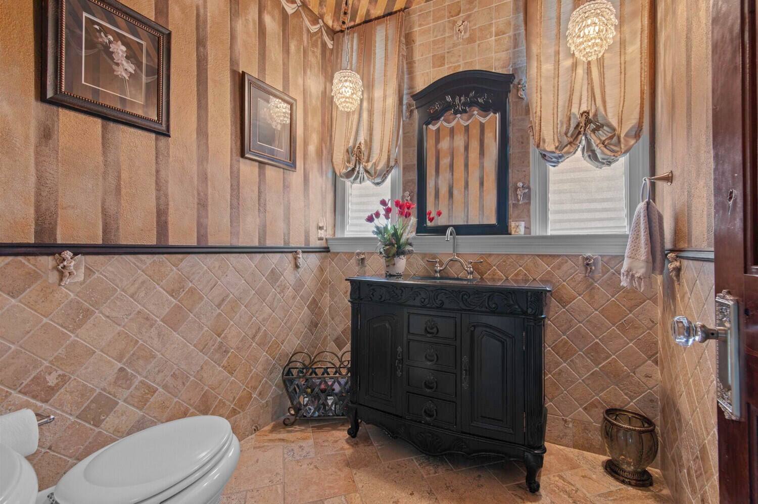 Northville, Michigan, 48167, United States, 4 Bedrooms Bedrooms, ,7 BathroomsBathrooms,Residential,For Sale,1991928