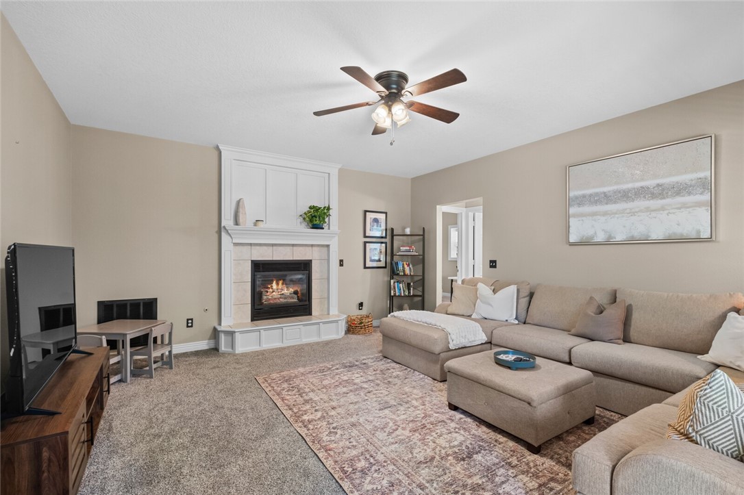 Rogers, Arkansas, 72756, United States, 5 Bedrooms Bedrooms, ,4 BathroomsBathrooms,Residential,For Sale,1838884