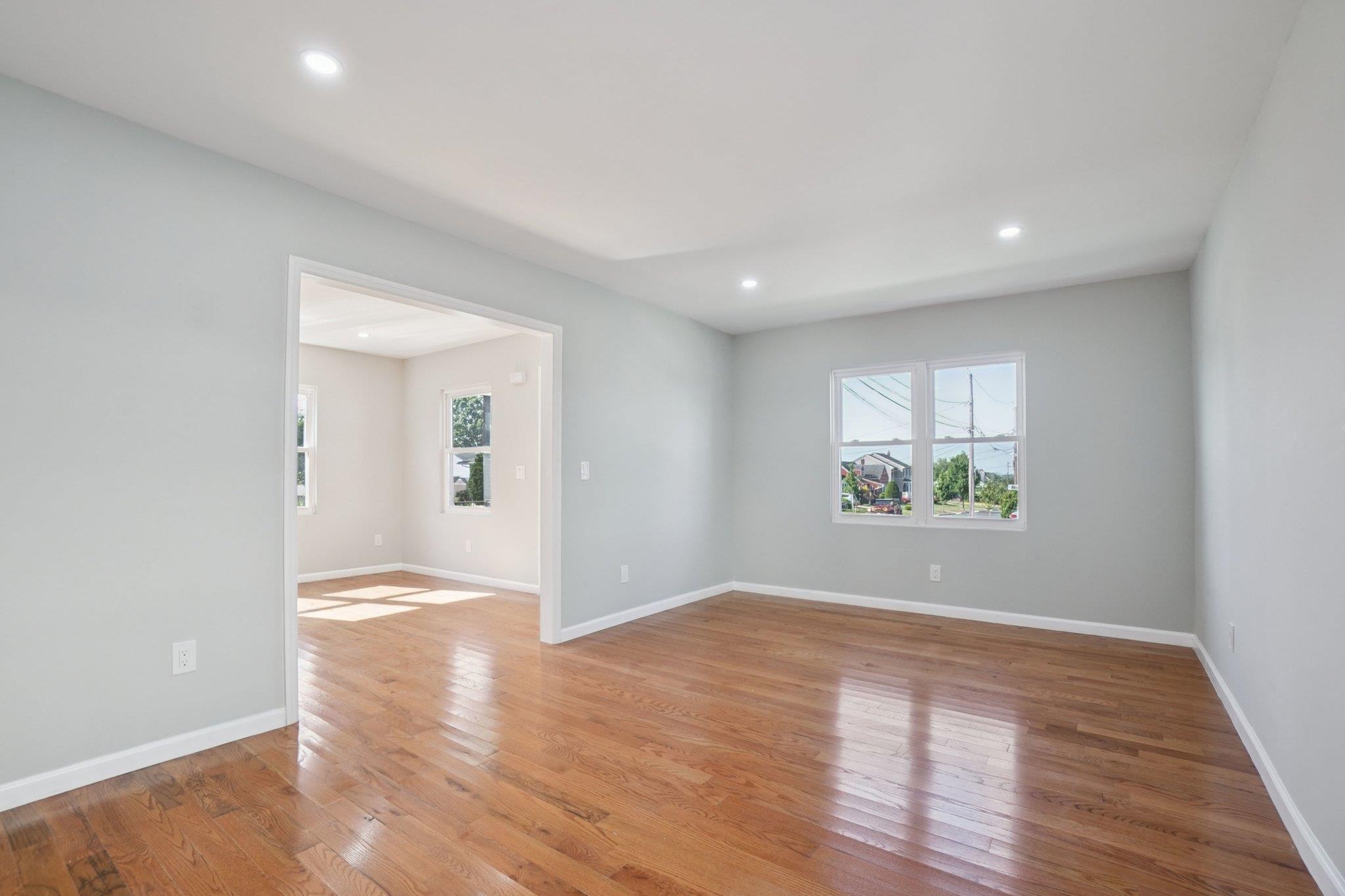 Wood-ridge, New Jersey, 07075, United States, 4 Bedrooms Bedrooms, ,3 BathroomsBathrooms,Residential,For Sale,1979587