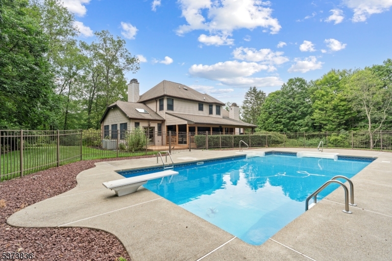 Hardyston Township, New Jersey, 07460, United States, 4 Bedrooms Bedrooms, ,4 BathroomsBathrooms,Residential,For Sale,1900804