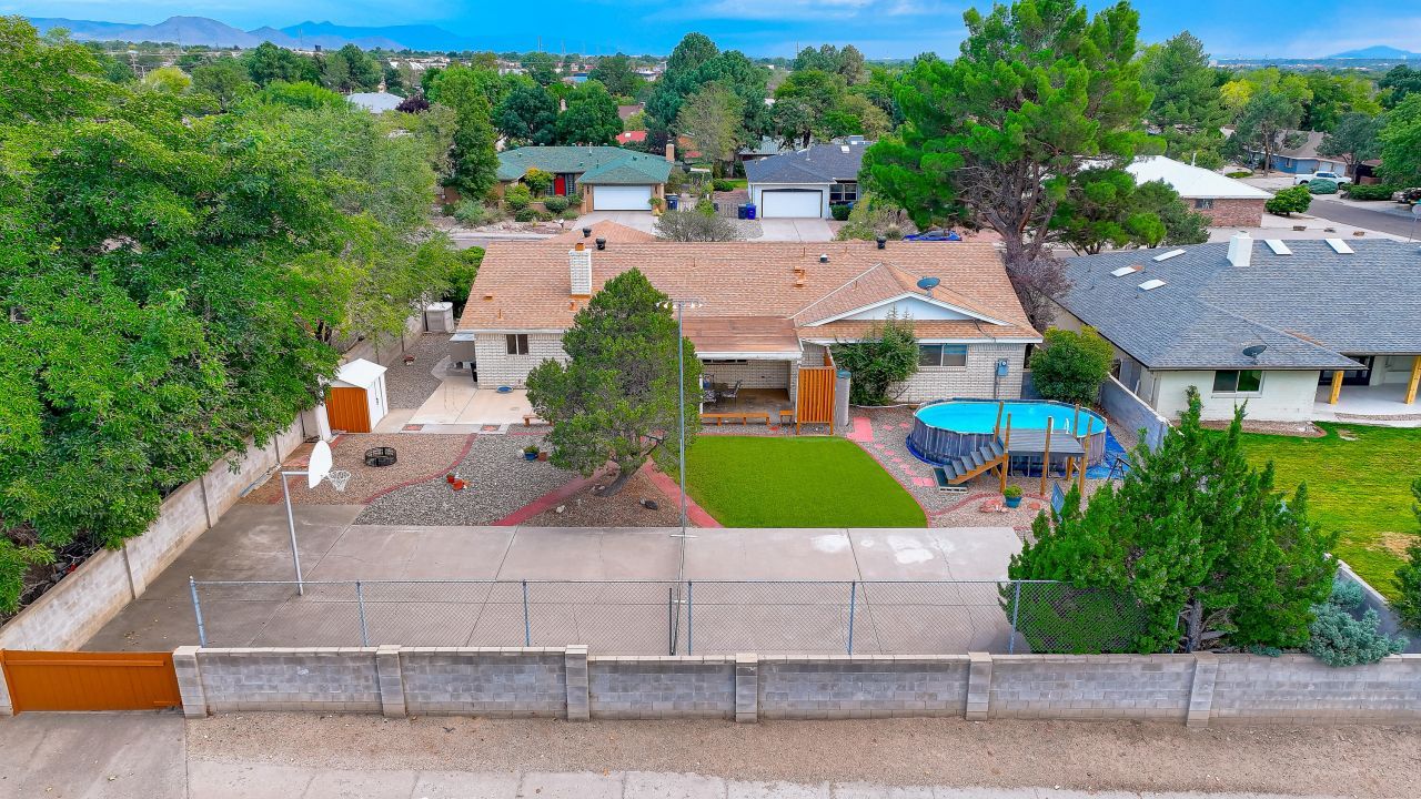 Albuquerque, New Mexico, 87109, United States, 4 Bedrooms Bedrooms, ,3 BathroomsBathrooms,Residential,For Sale,1940496