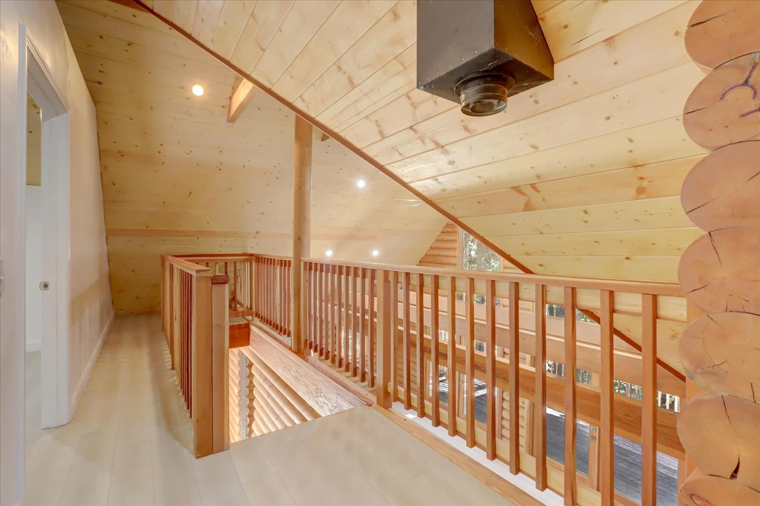 Nevada City, California, 95959, United States, 3 Bedrooms Bedrooms, ,4 BathroomsBathrooms,Residential,For Sale,1974828