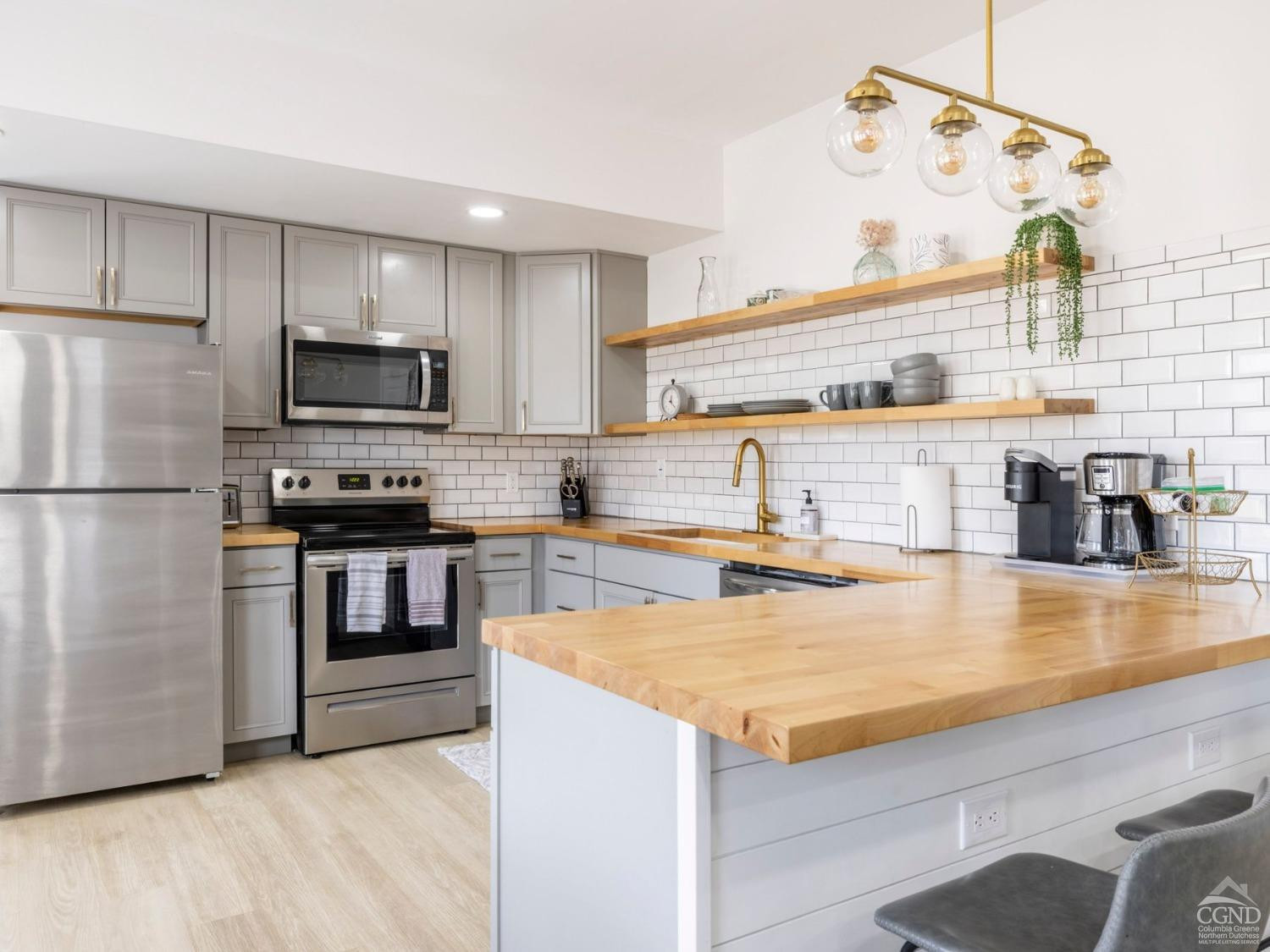 Hunter, New York, 12444, United States, 5 Bedrooms Bedrooms, ,2 BathroomsBathrooms,Residential,For Sale,1766229