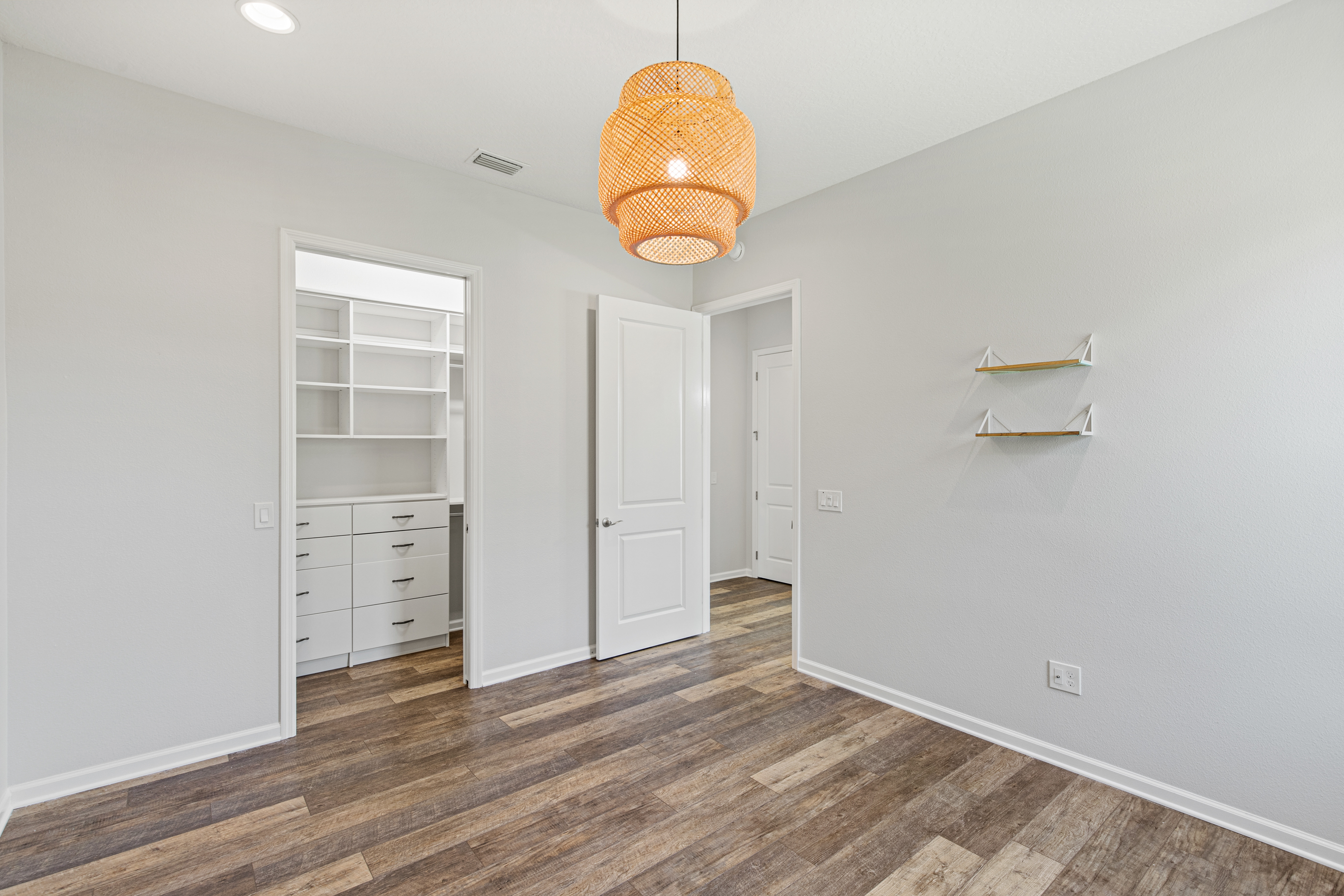 Oxford, Florida, 34484, United States, 3 Bedrooms Bedrooms, ,2 BathroomsBathrooms,Residential,For Sale,1989901