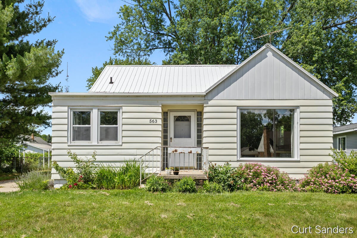 Ferris St, Grand Rapids, MI 49544