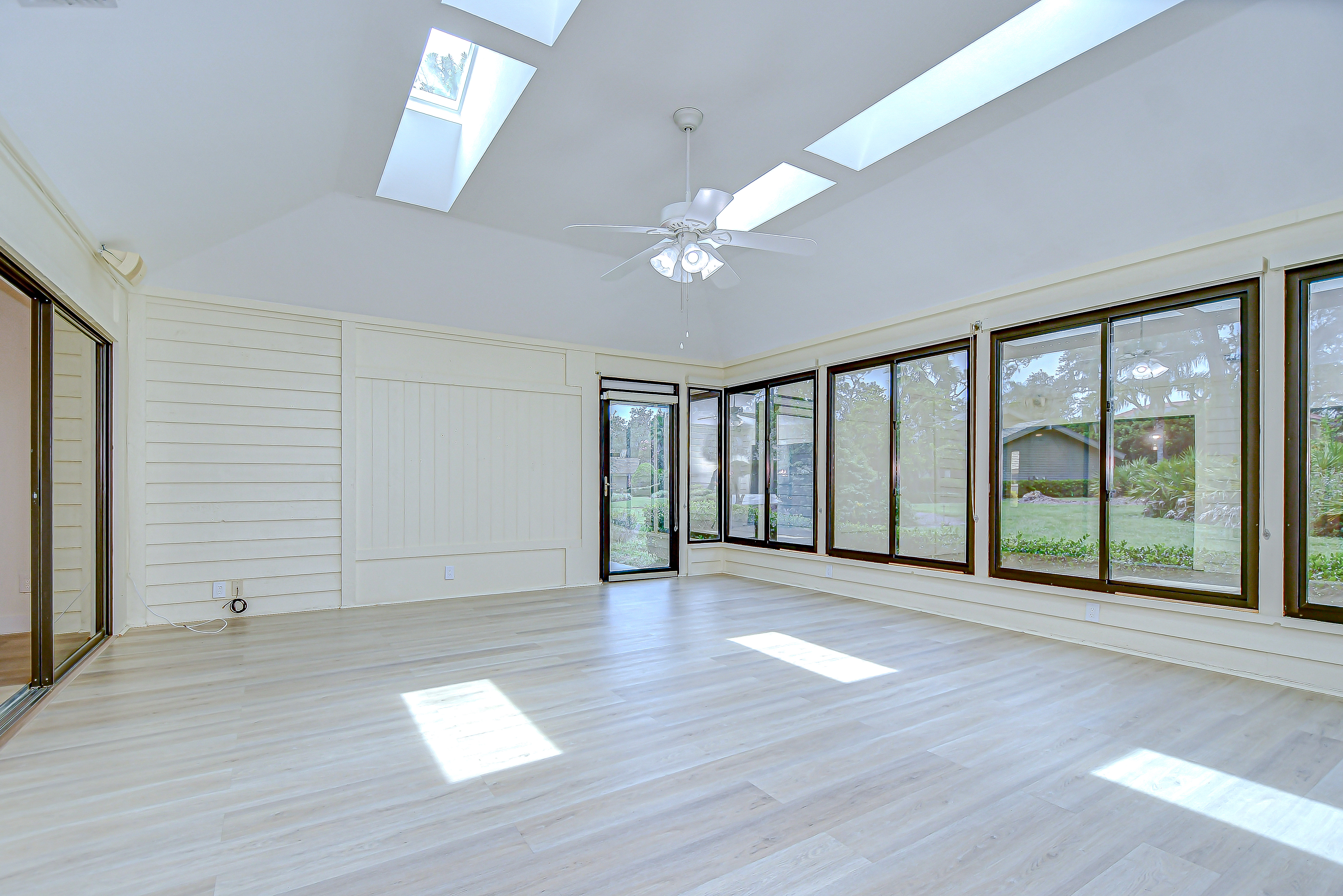 Wesley Chapel, Florida, 33543, United States, 3 Bedrooms Bedrooms, ,3 BathroomsBathrooms,Residential,For Sale,1915571