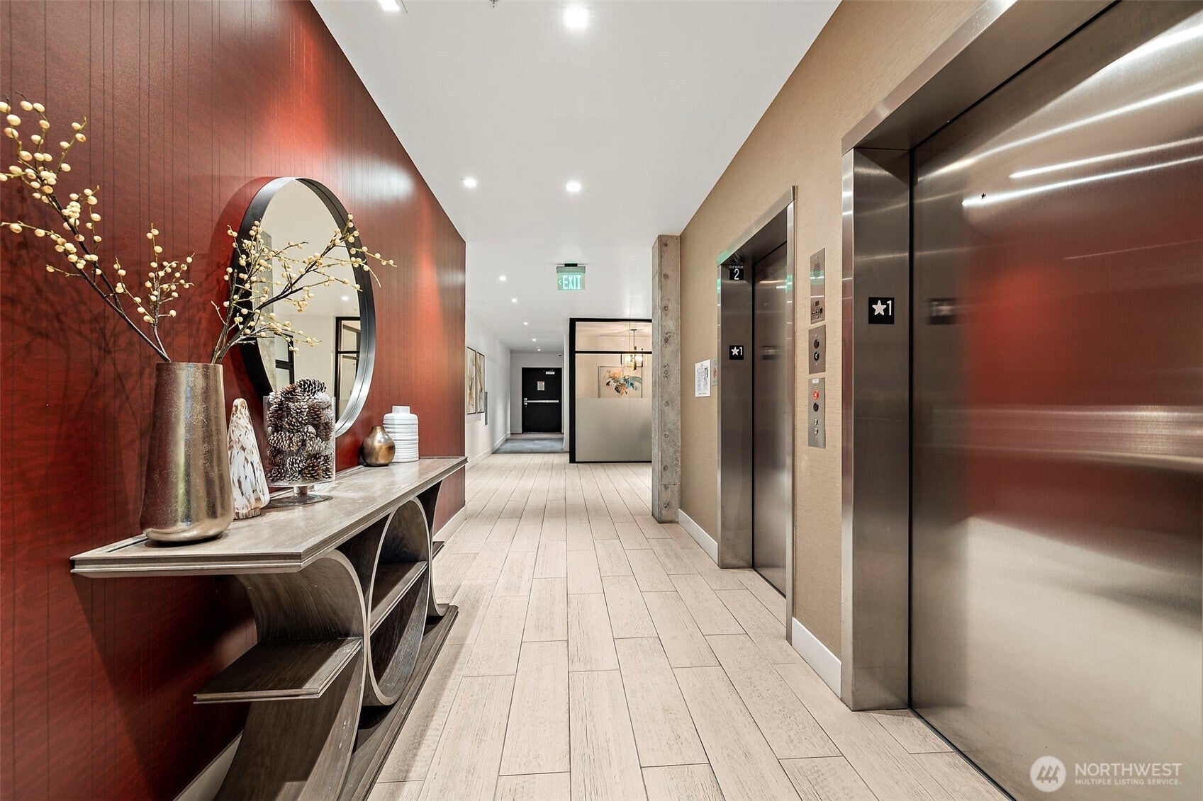 Bellevue, Washington, 98004, United States, 2 Bedrooms Bedrooms, ,1 BathroomBathrooms,Residential,For Sale,1975057