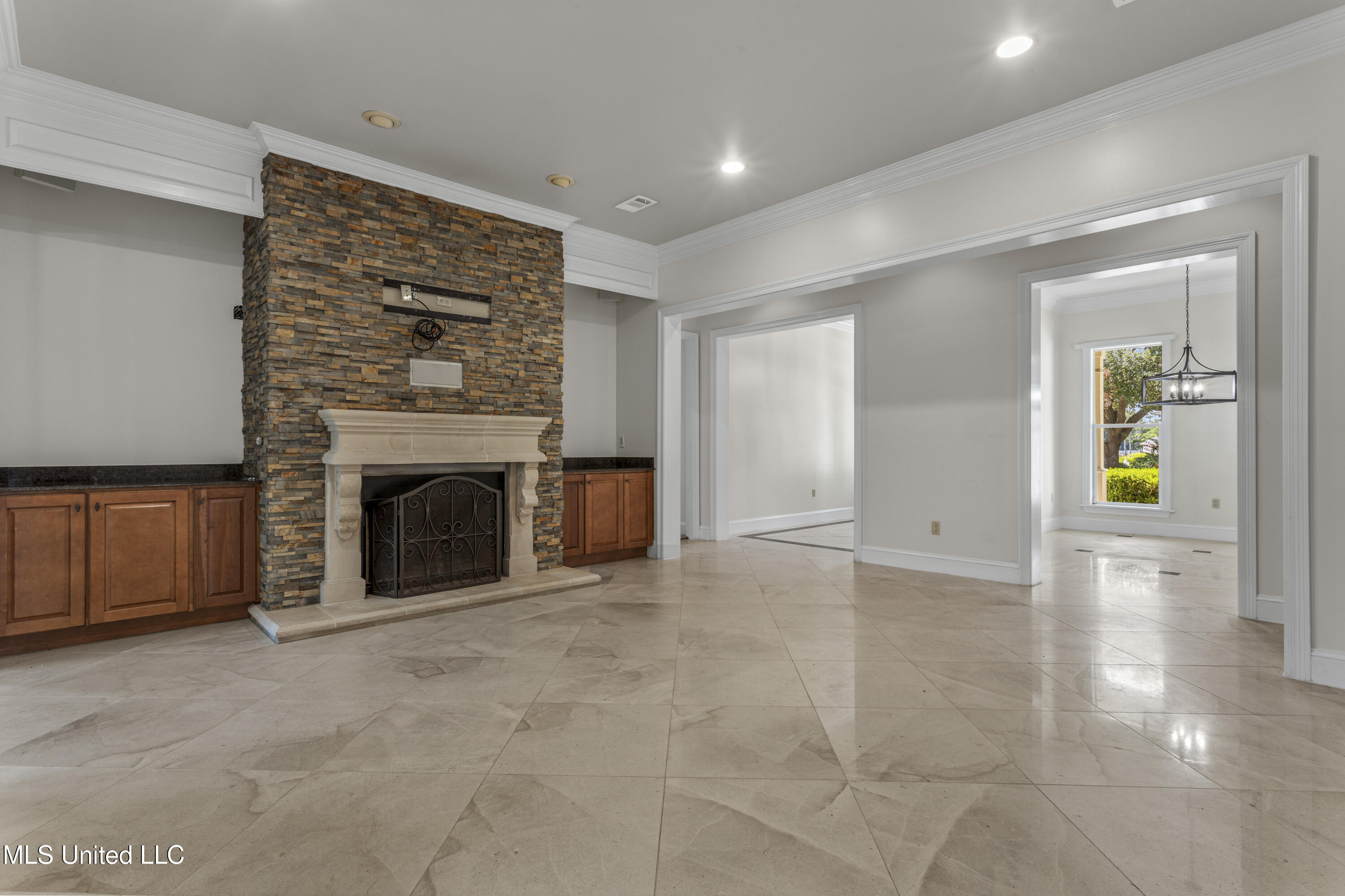 Biloxi, Mississippi, 39531, United States, 4 Bedrooms Bedrooms, ,3 BathroomsBathrooms,Residential,For Sale,1908803