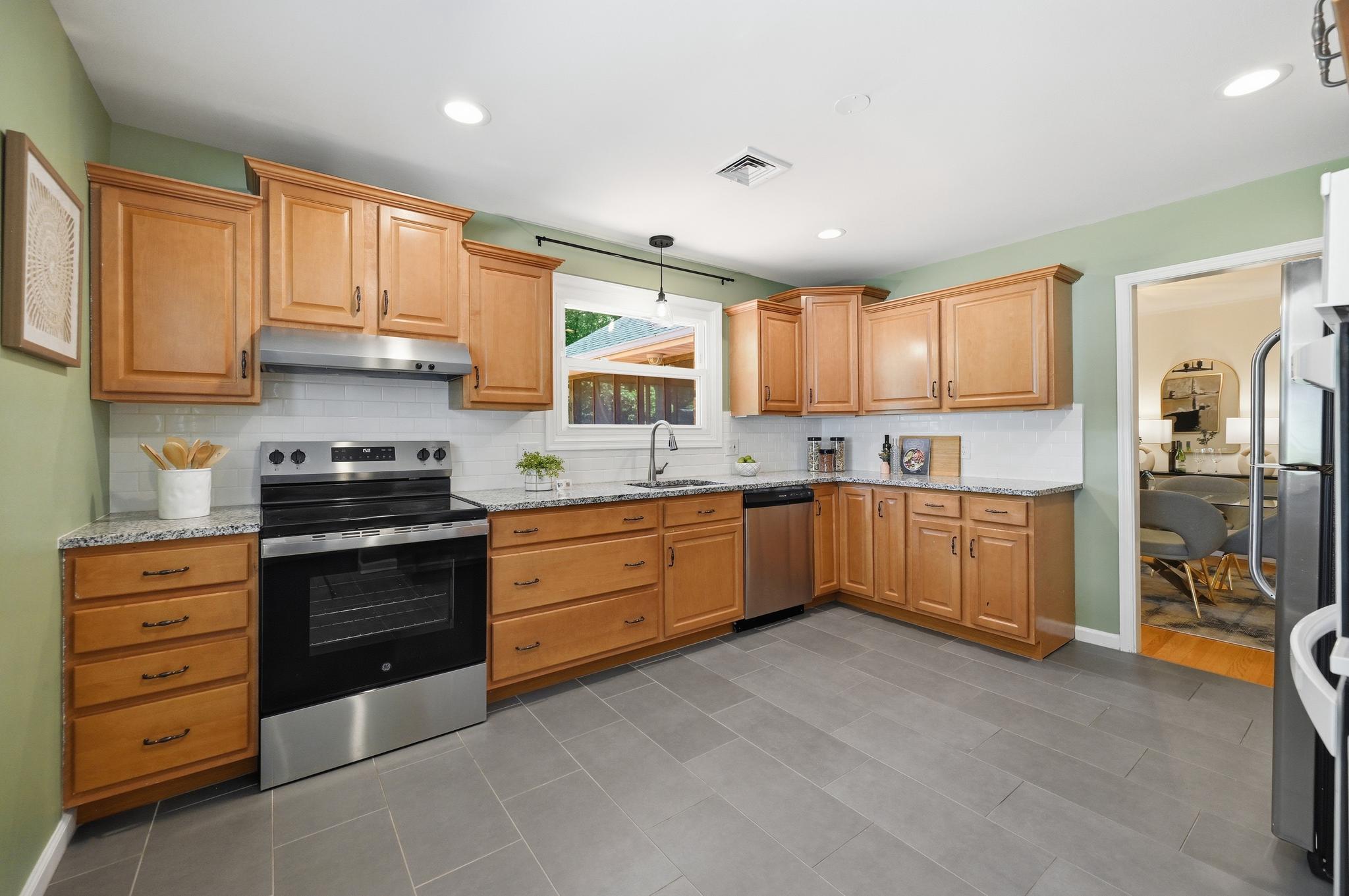  8523 Springman Street, Alexandria, VA, 22309 - 物件實景