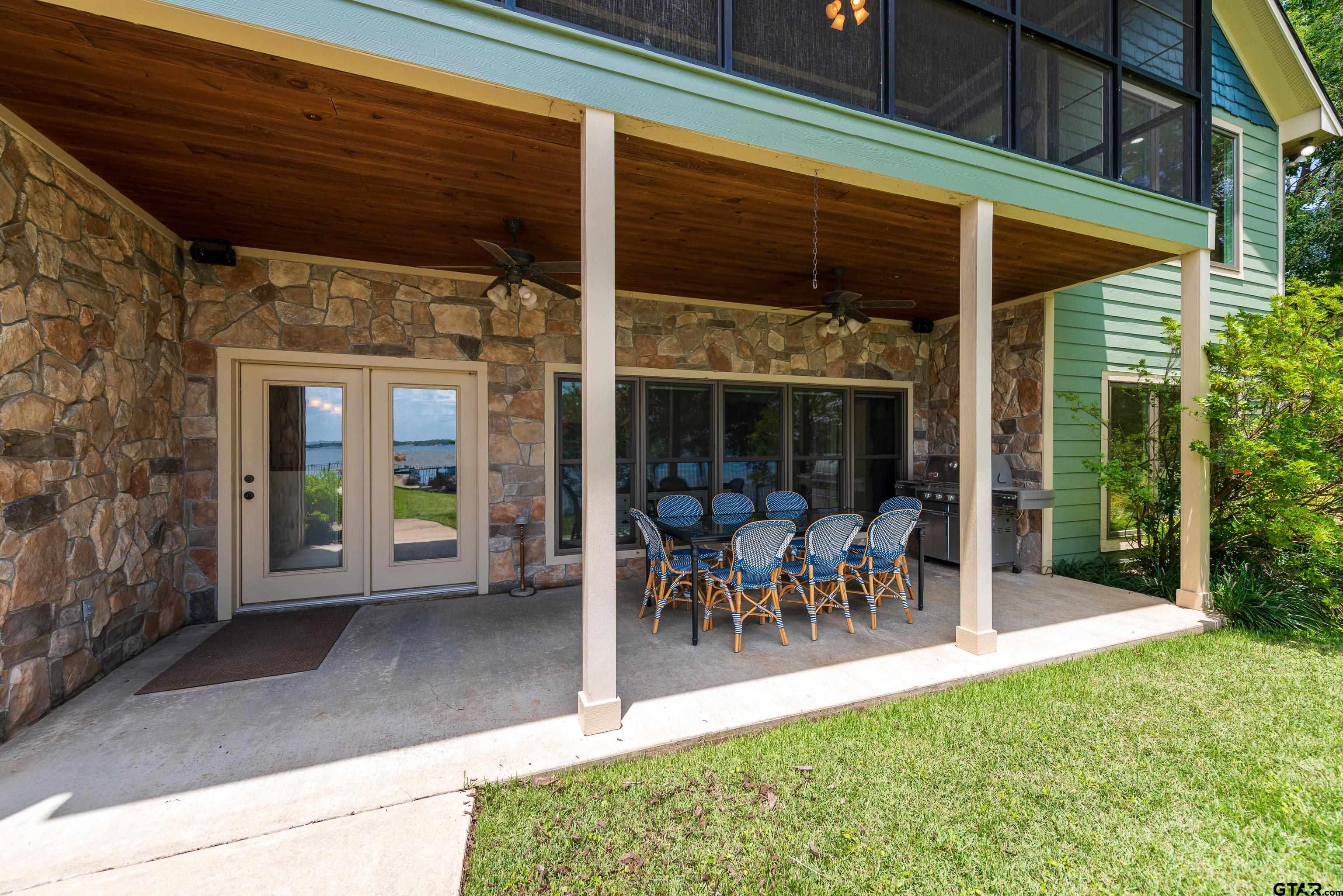 Pittsburg, Texas, 75686, United States, 4 Bedrooms Bedrooms, ,3 BathroomsBathrooms,Residential,For Sale,1977579