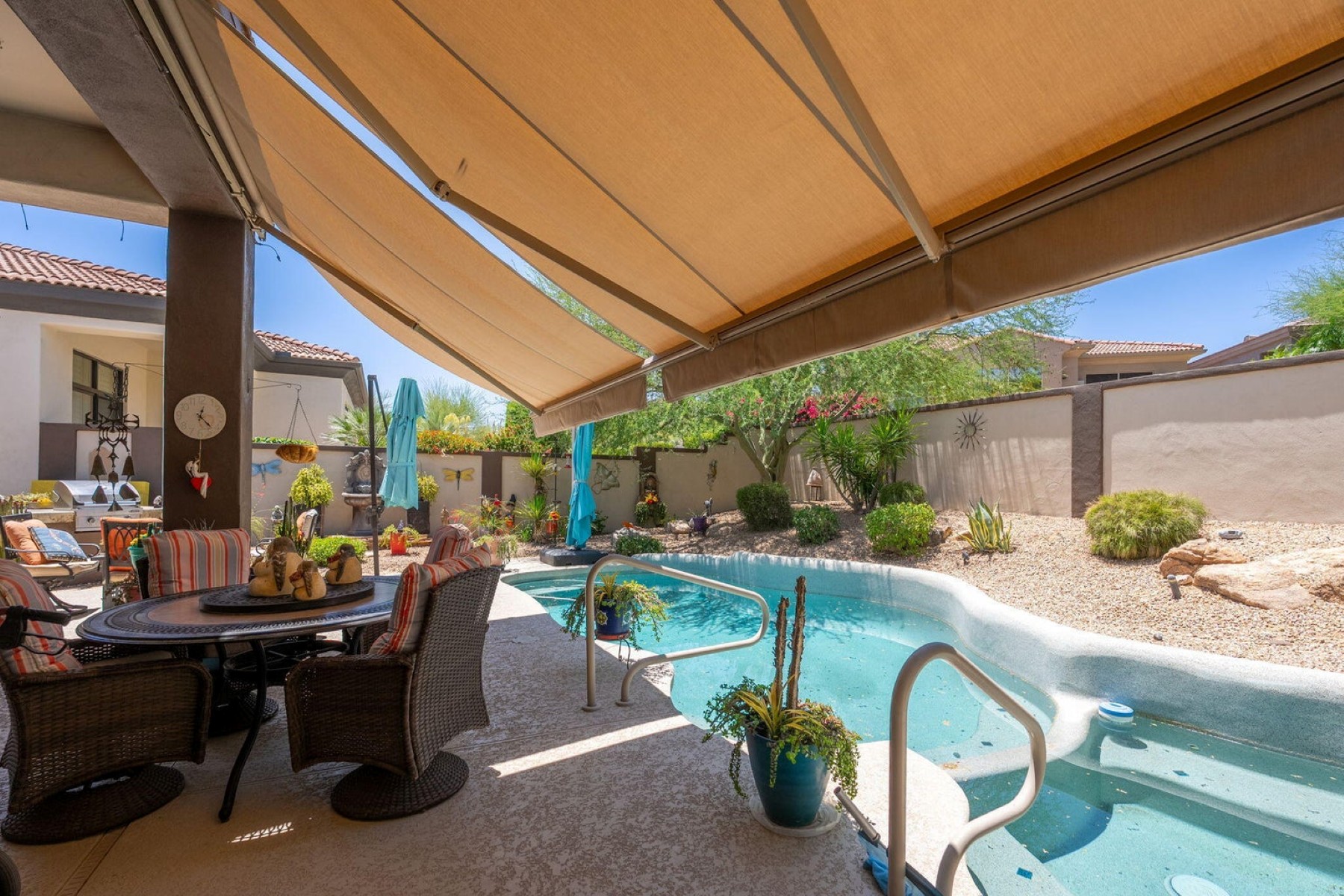  15618 E Cactus Drive  Fountain Hills, AZ - 物件實景
