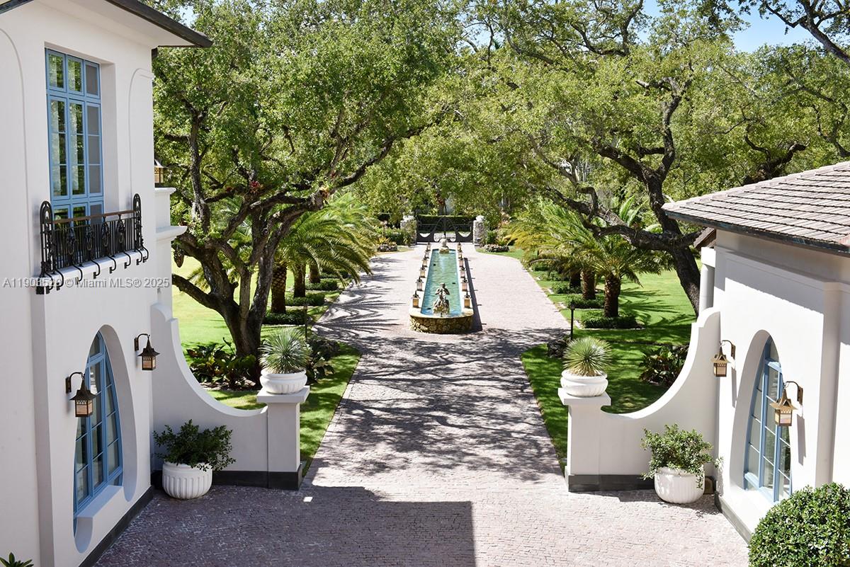 Pinecrest, Florida, 33156, United States, 8 Bedrooms Bedrooms, ,9 BathroomsBathrooms,Residential,For Sale,1992030