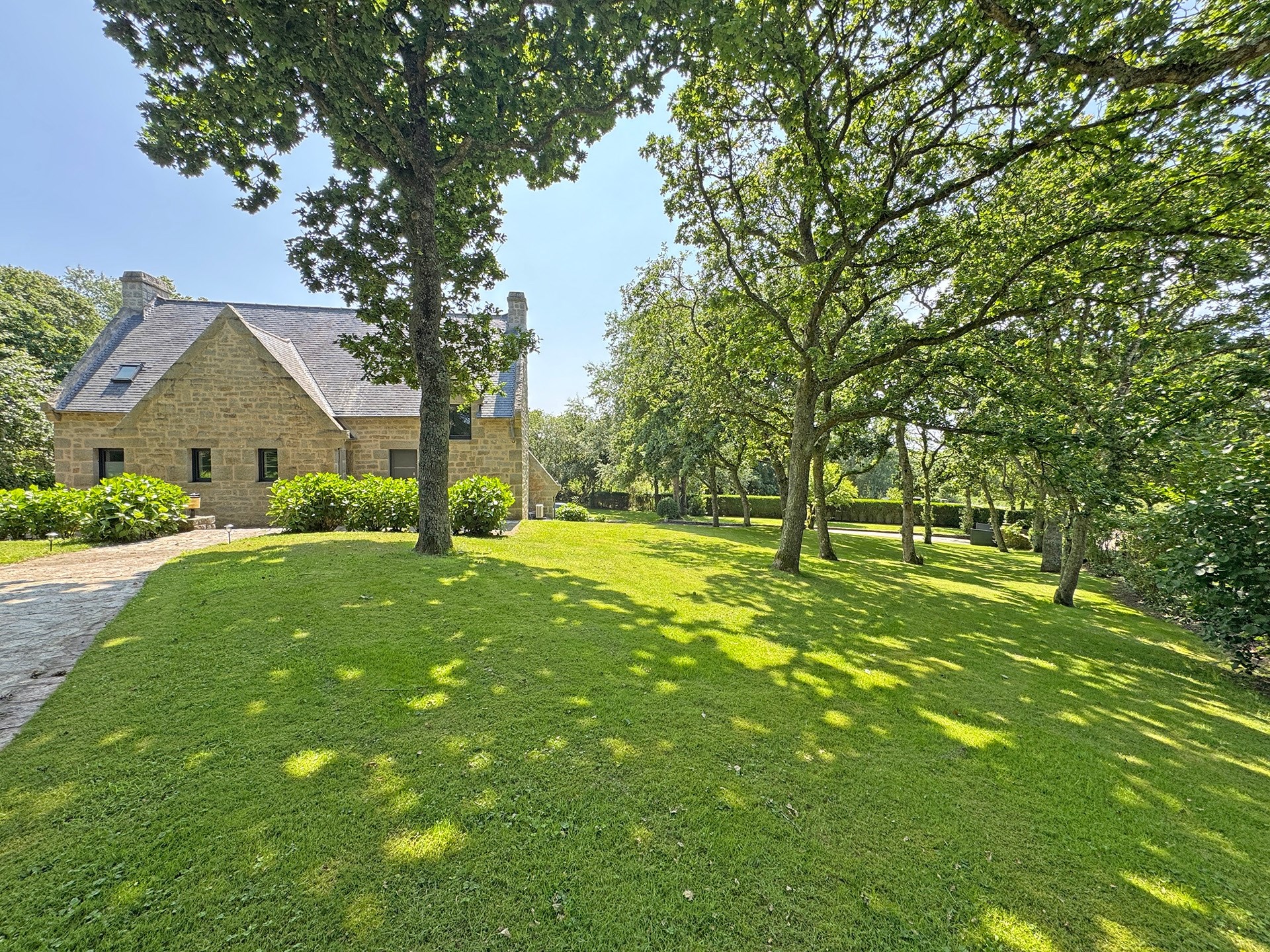  BRELES, RENOVATED STONE HOUSE IN THE CENTER OF NATURE - 物件實景