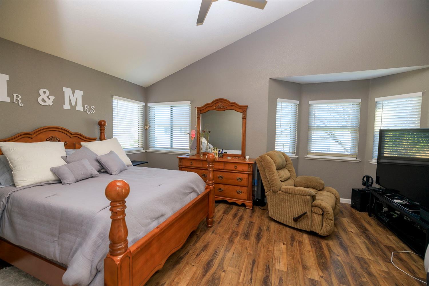 Tracy, California, 95376, United States, 4 Bedrooms Bedrooms, ,3 BathroomsBathrooms,Residential,For Sale,1980511