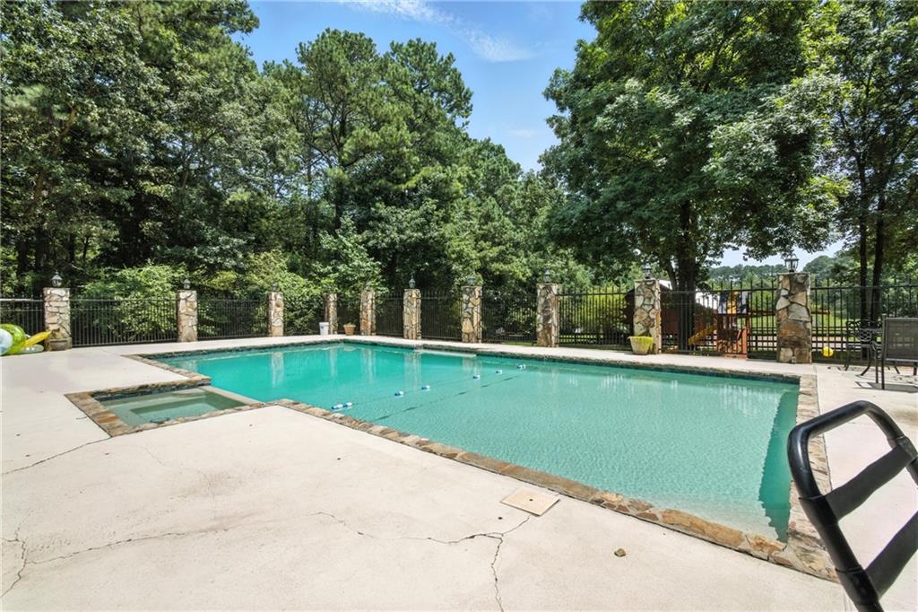 Lawrenceville, Georgia, 30045, United States, 4 Bedrooms Bedrooms, ,3 BathroomsBathrooms,Residential,For Sale,1941302