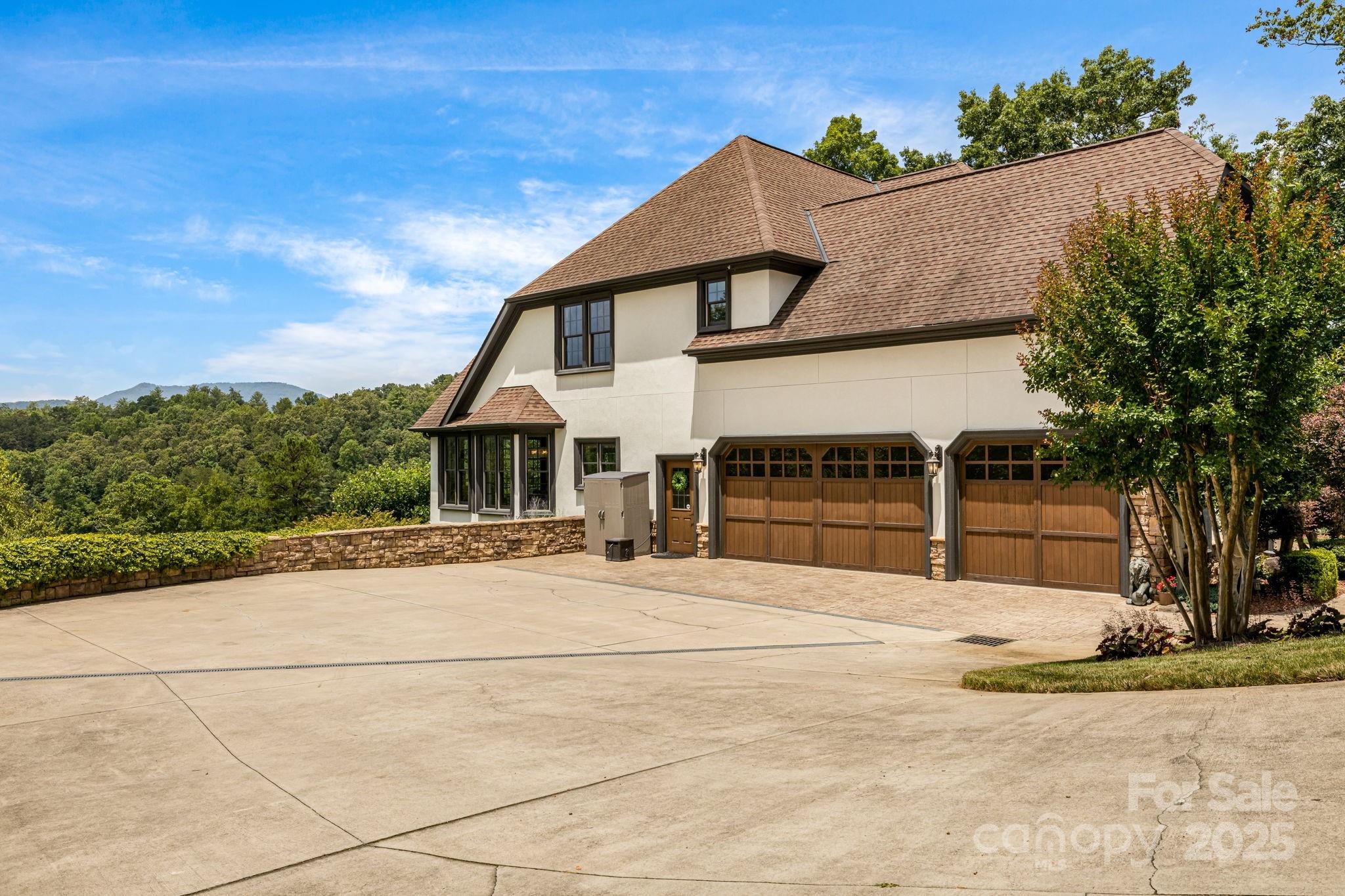 Fletcher, North Carolina, 28732, United States, 5 Bedrooms Bedrooms, ,7 BathroomsBathrooms,Residential,For Sale,1895322