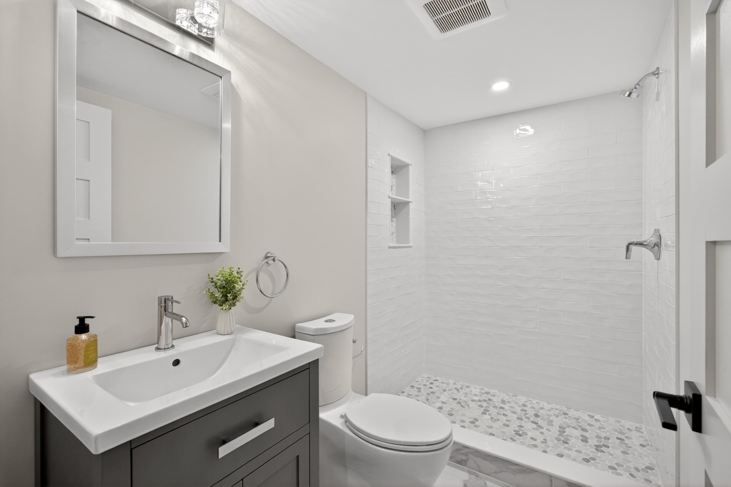  255 Old Main Road 2B - 物件實景