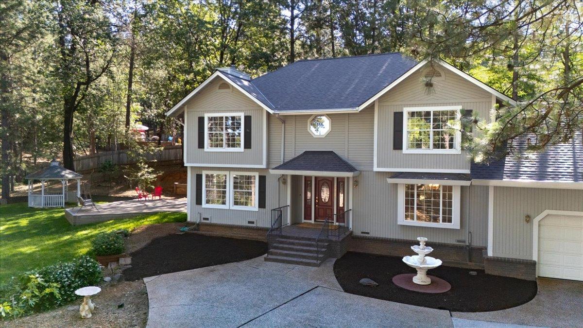 Grass Valley, California, 95949, United States, 3 Bedrooms Bedrooms, ,3 BathroomsBathrooms,Residential,For Sale,1958208