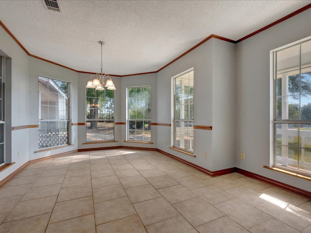 Huntington, Texas, 75949, United States, 4 Bedrooms Bedrooms, ,2 BathroomsBathrooms,Residential,For Sale,1975169