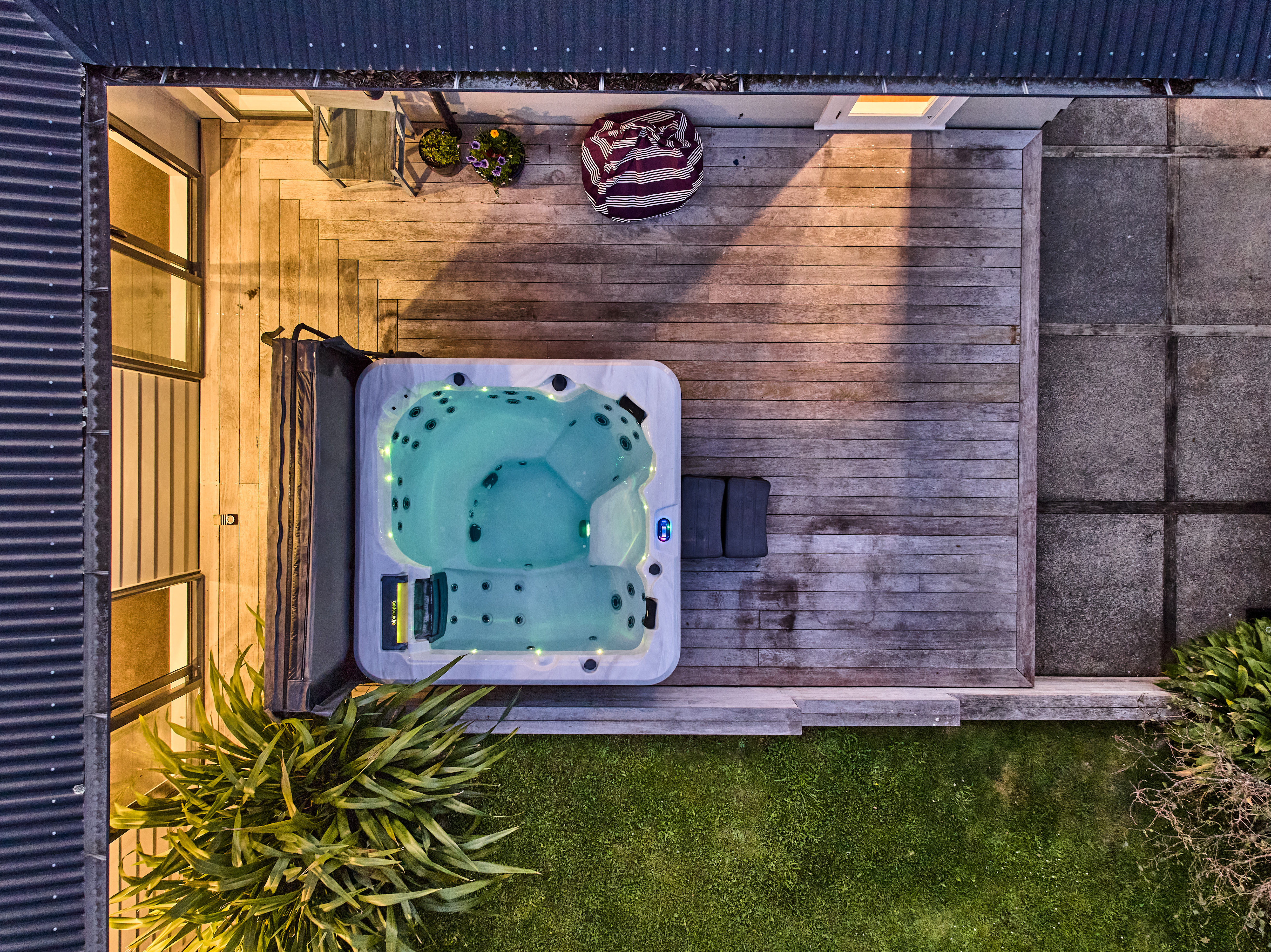  8 Beazley Avenue, Paparangi, Wellington, 6037 - 物件實景