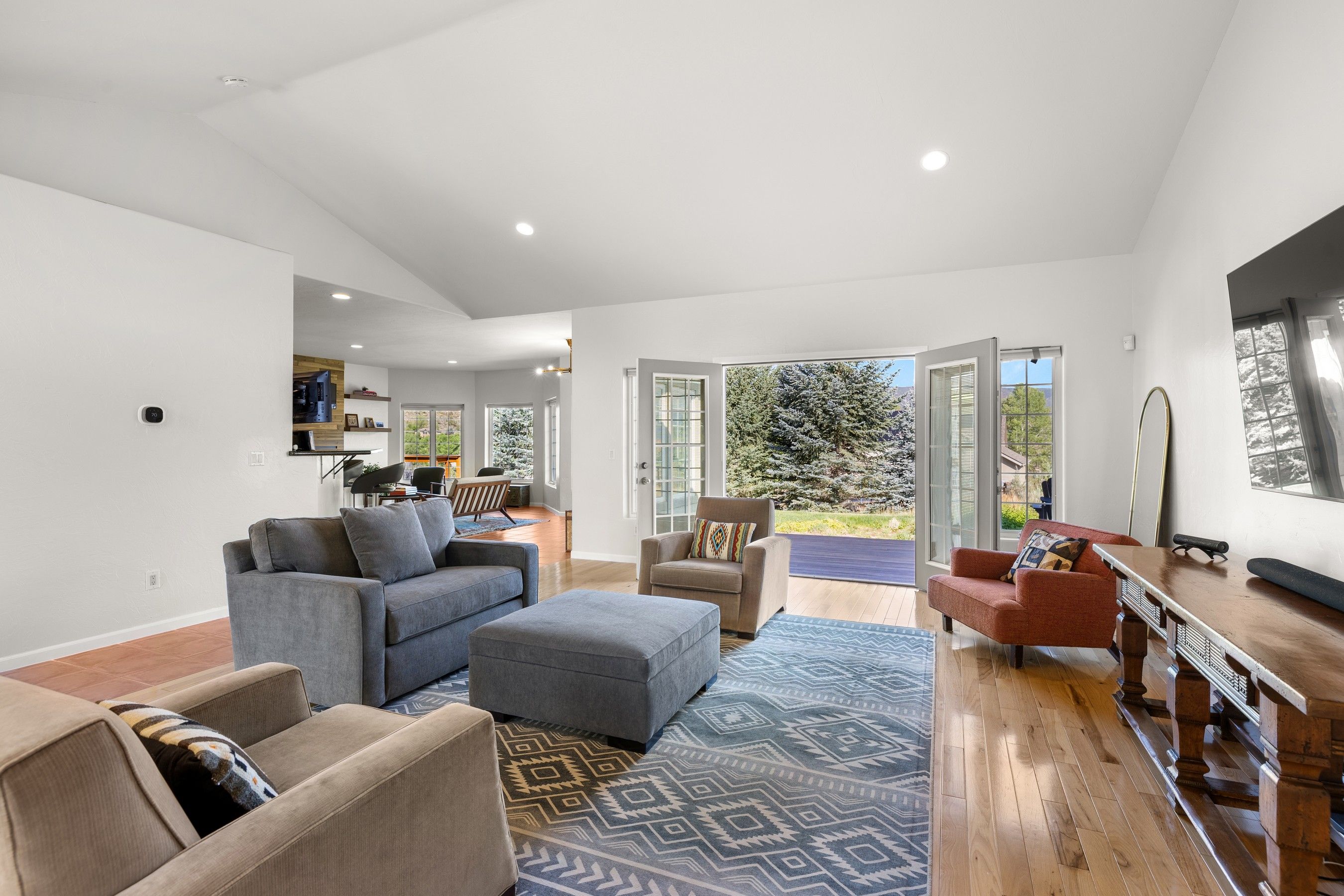  Move-In Ready Mountain Living - 物件實景