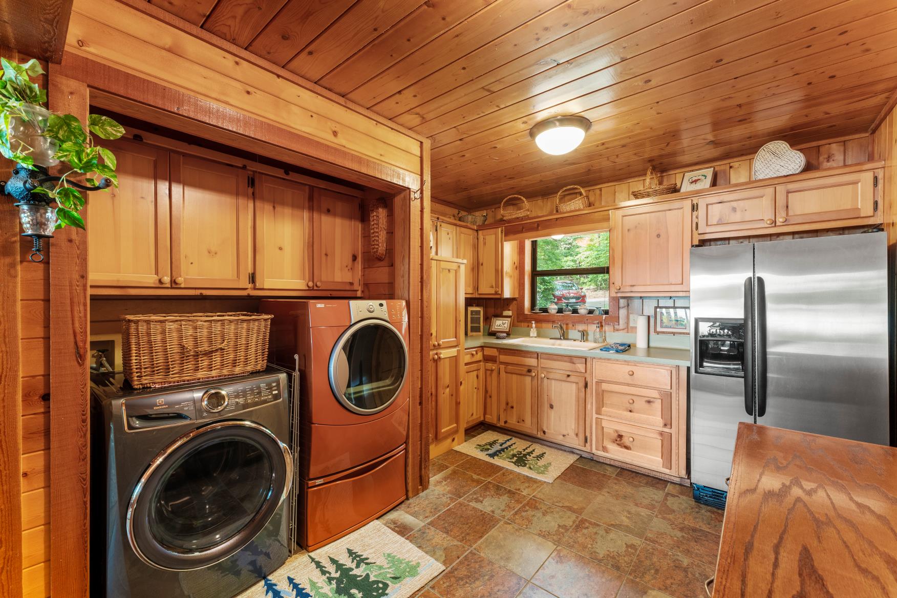 Quitman, Texas, 75783, United States, 3 Bedrooms Bedrooms, ,3 BathroomsBathrooms,Residential,For Sale,1921842