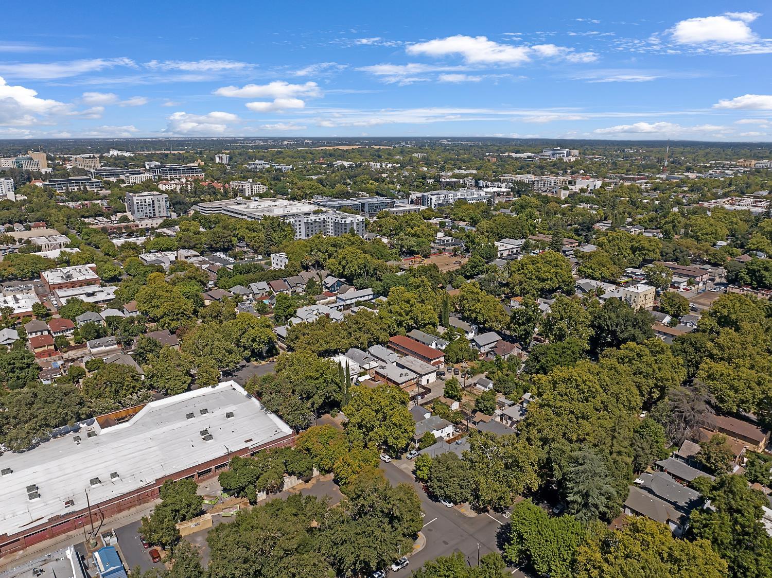 Sacramento, California, 95818, United States, 2 Bedrooms Bedrooms, ,1 BathroomBathrooms,Residential,For Sale,1975469