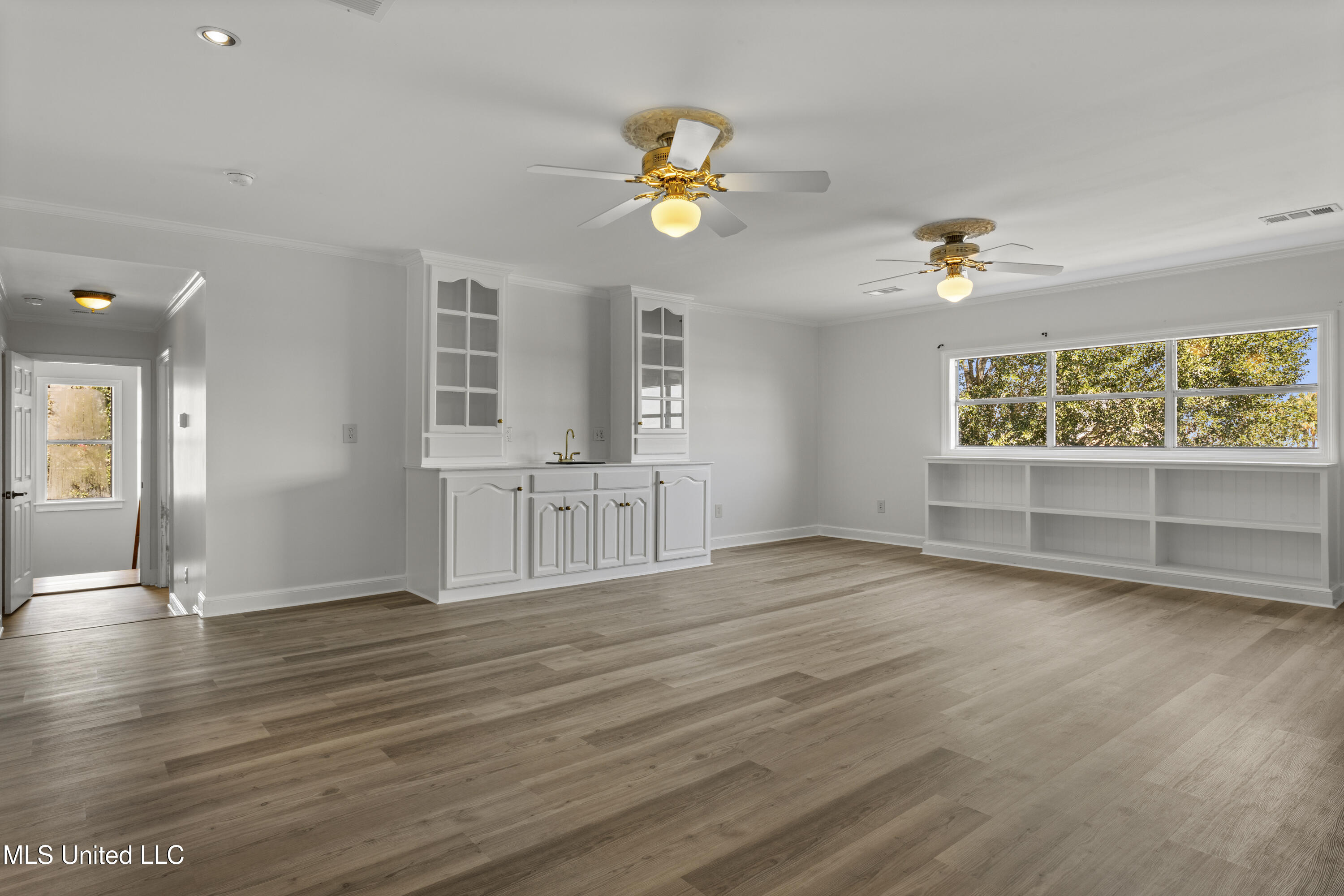 Biloxi, Mississippi, 39531, United States, 4 Bedrooms Bedrooms, ,3 BathroomsBathrooms,Residential,For Sale,1908803