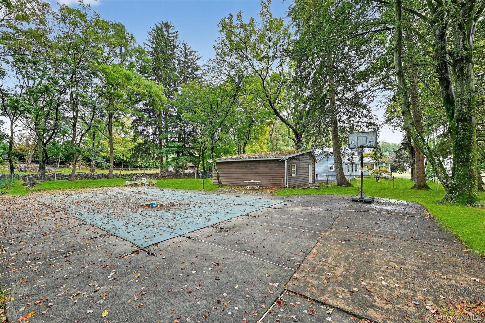 Monsey, New York, 10952, United States, 5 Bedrooms Bedrooms, ,4 BathroomsBathrooms,Residential,For Sale,1981172