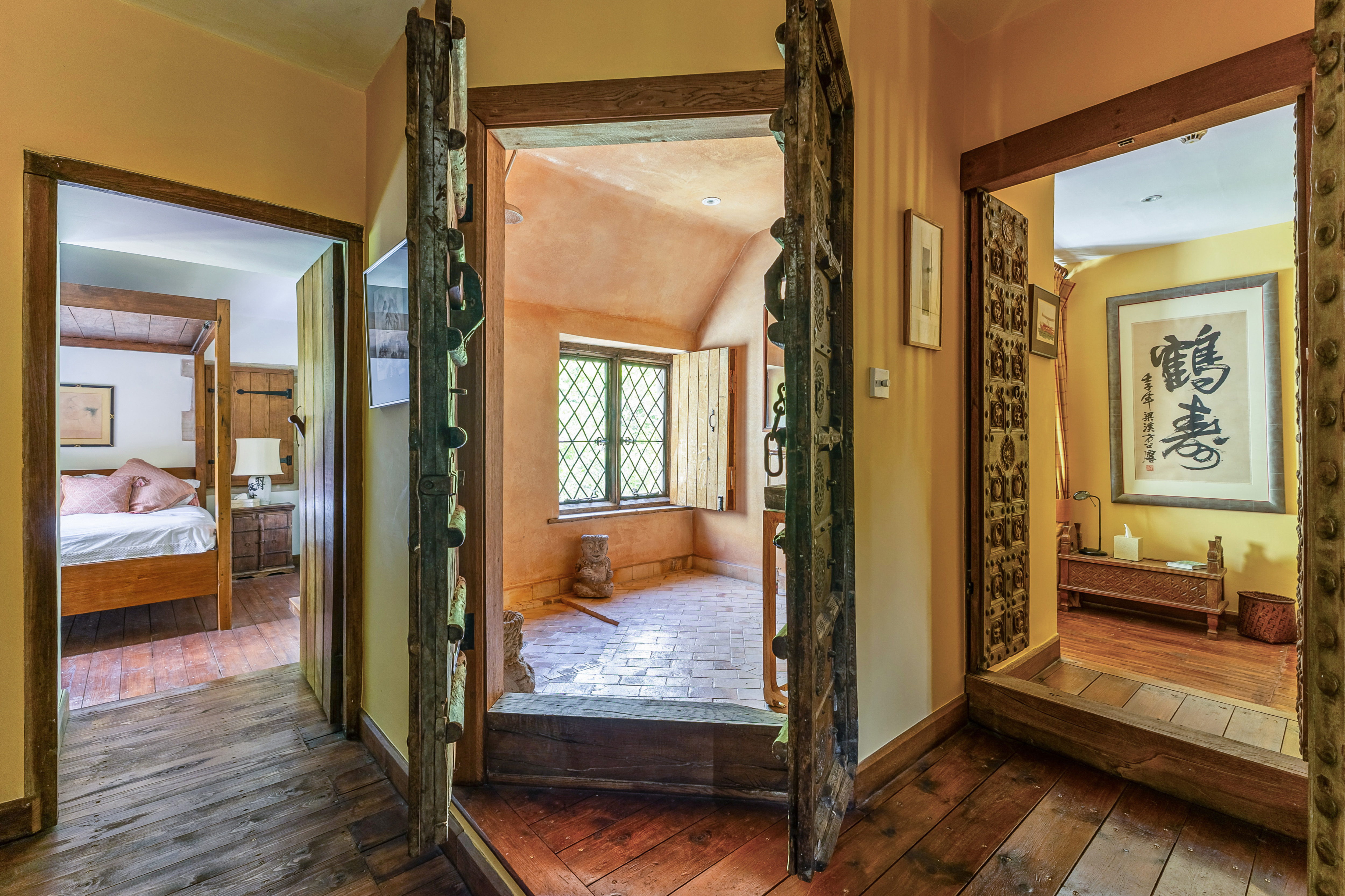  A remarkable manor house surrounded by a moat and 34 acres of private land - 物件實景