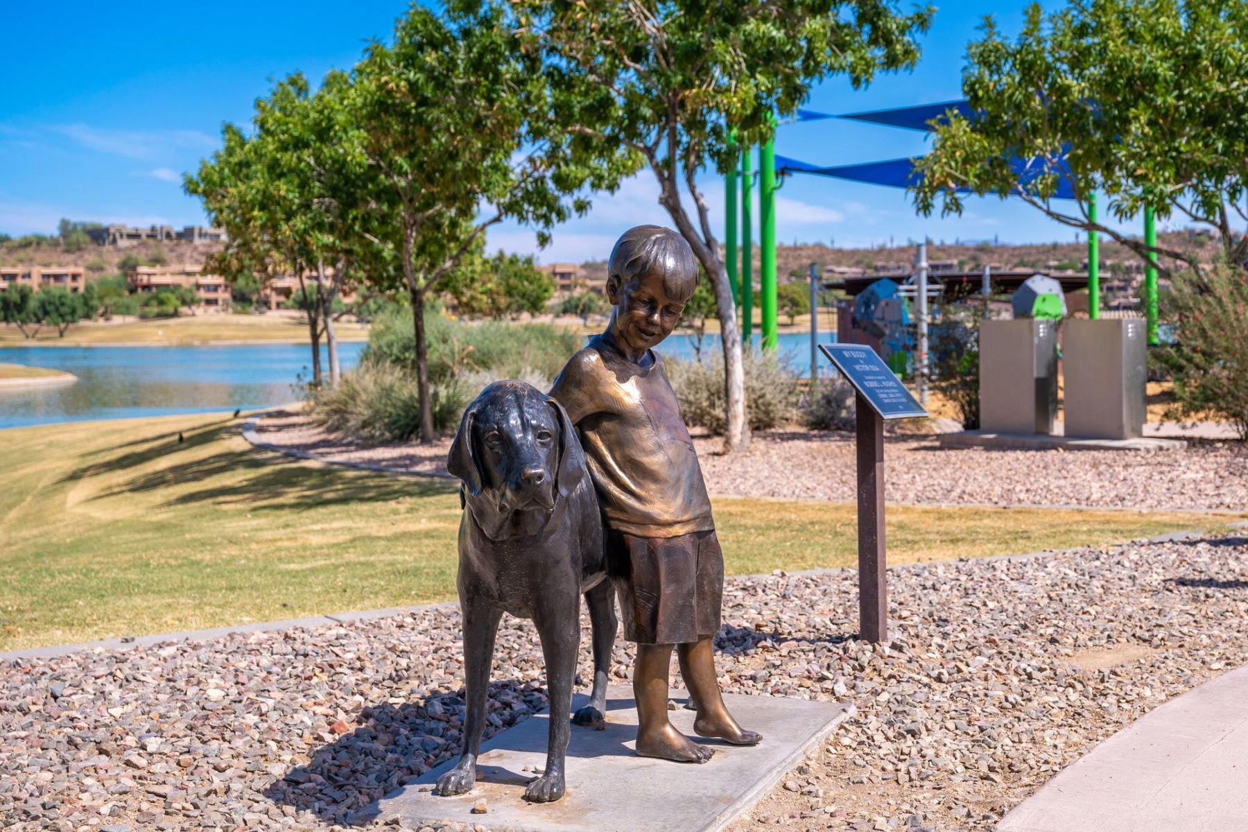  15618 E Cactus Drive  Fountain Hills, AZ - 物件實景