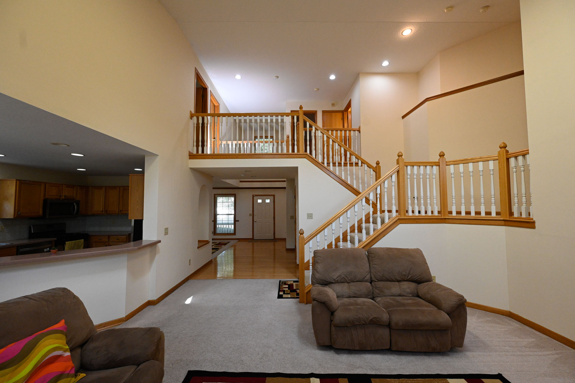 Dublin, Ohio, 43016, United States, 4 Bedrooms Bedrooms, ,4 BathroomsBathrooms,Residential,For Sale,1935367