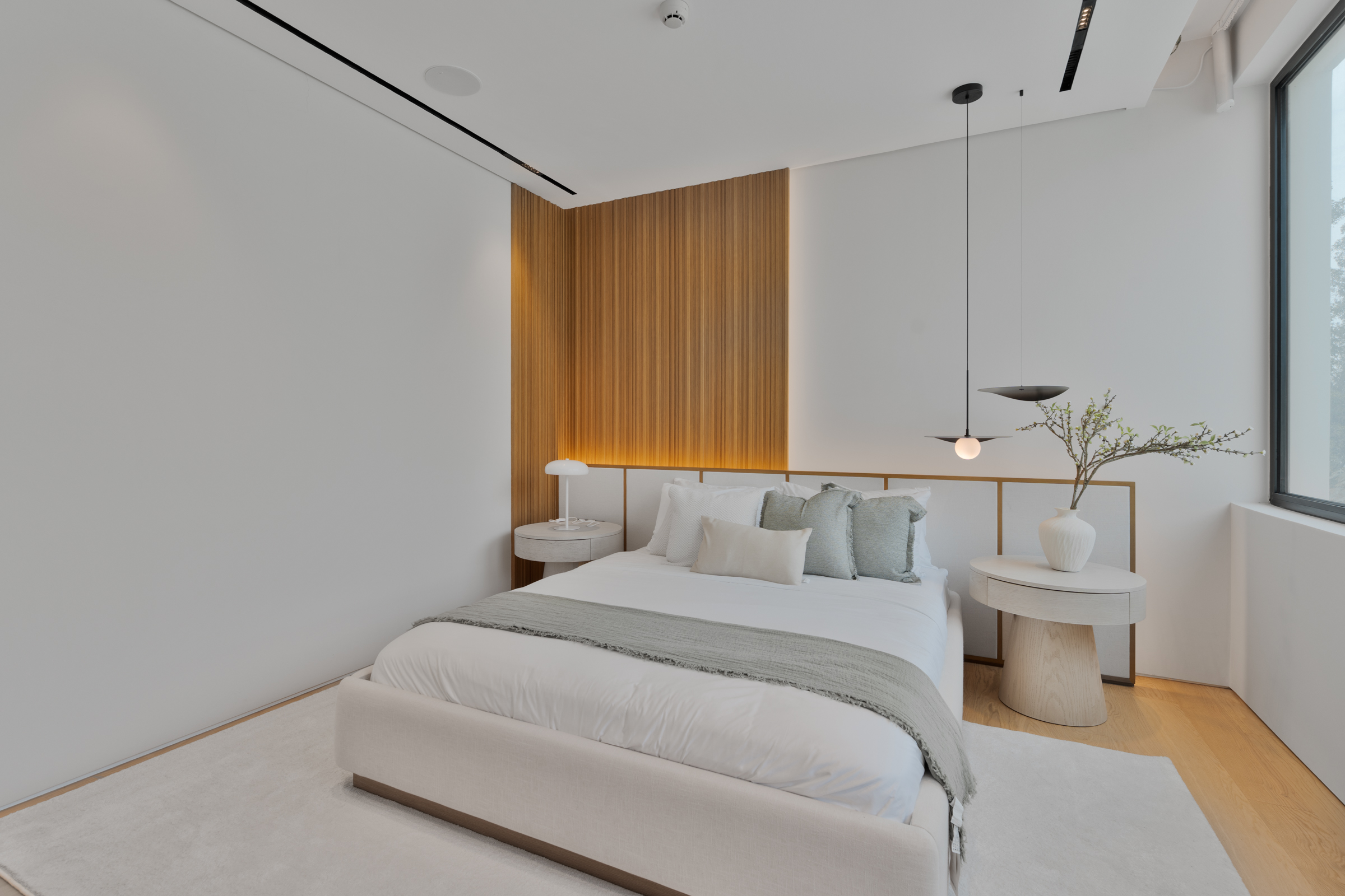  Refined Ready-to-Move Villa With Lake Views in JGE - 物件實景