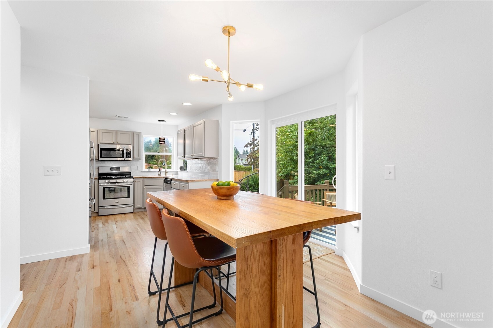 Bonney Lake, Washington, 98391, United States, 4 Bedrooms Bedrooms, ,3 BathroomsBathrooms,Residential,For Sale,1911203