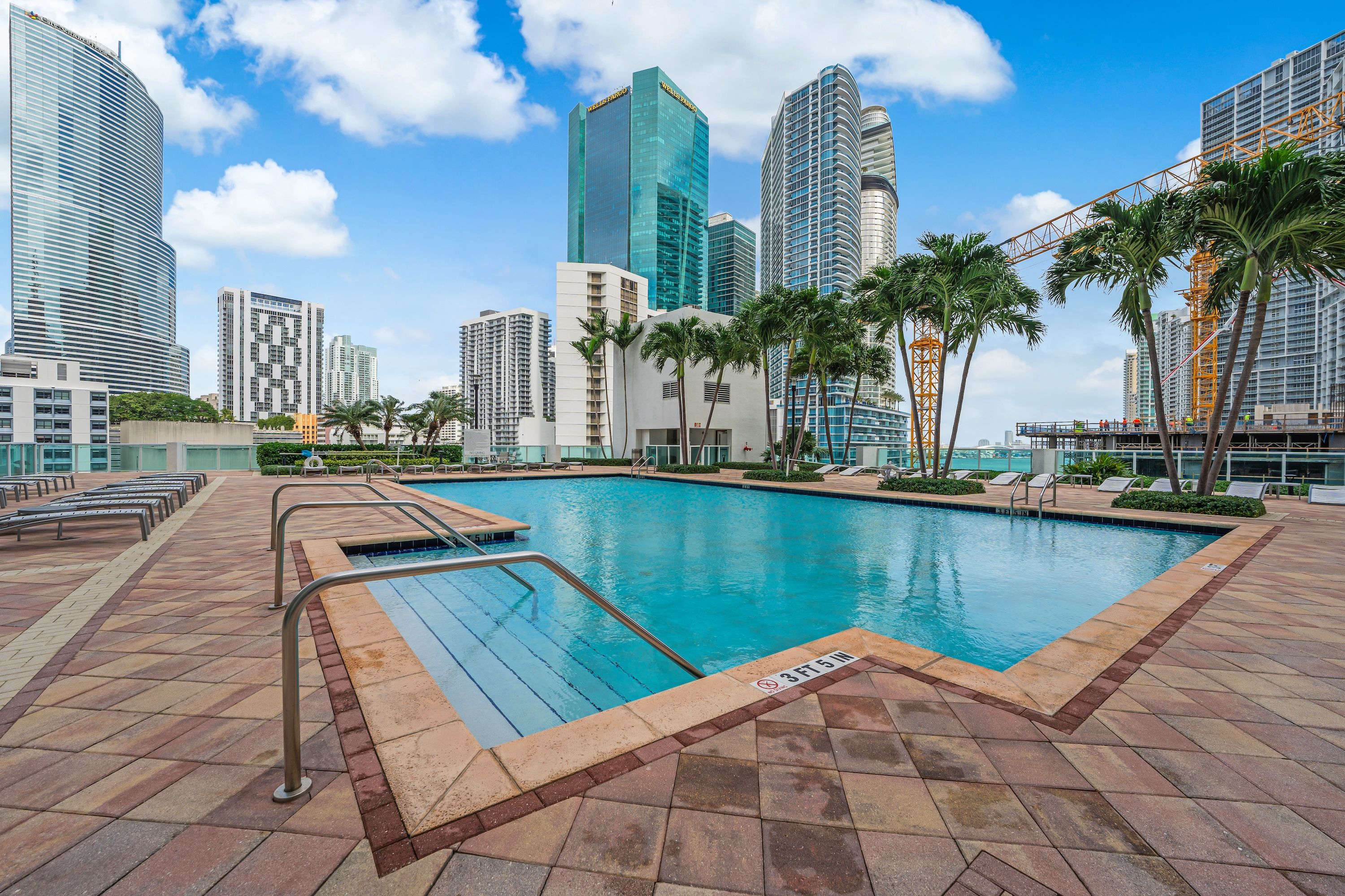  31 SE 5th St, Miami, FL, 33131 - 物件實景