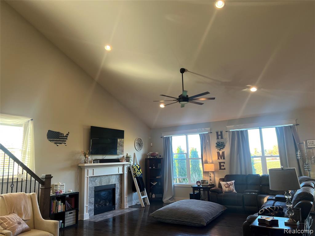 York Township, Michigan, 48176, United States, 4 Bedrooms Bedrooms, ,2 BathroomsBathrooms,Residential,For Sale,1988753