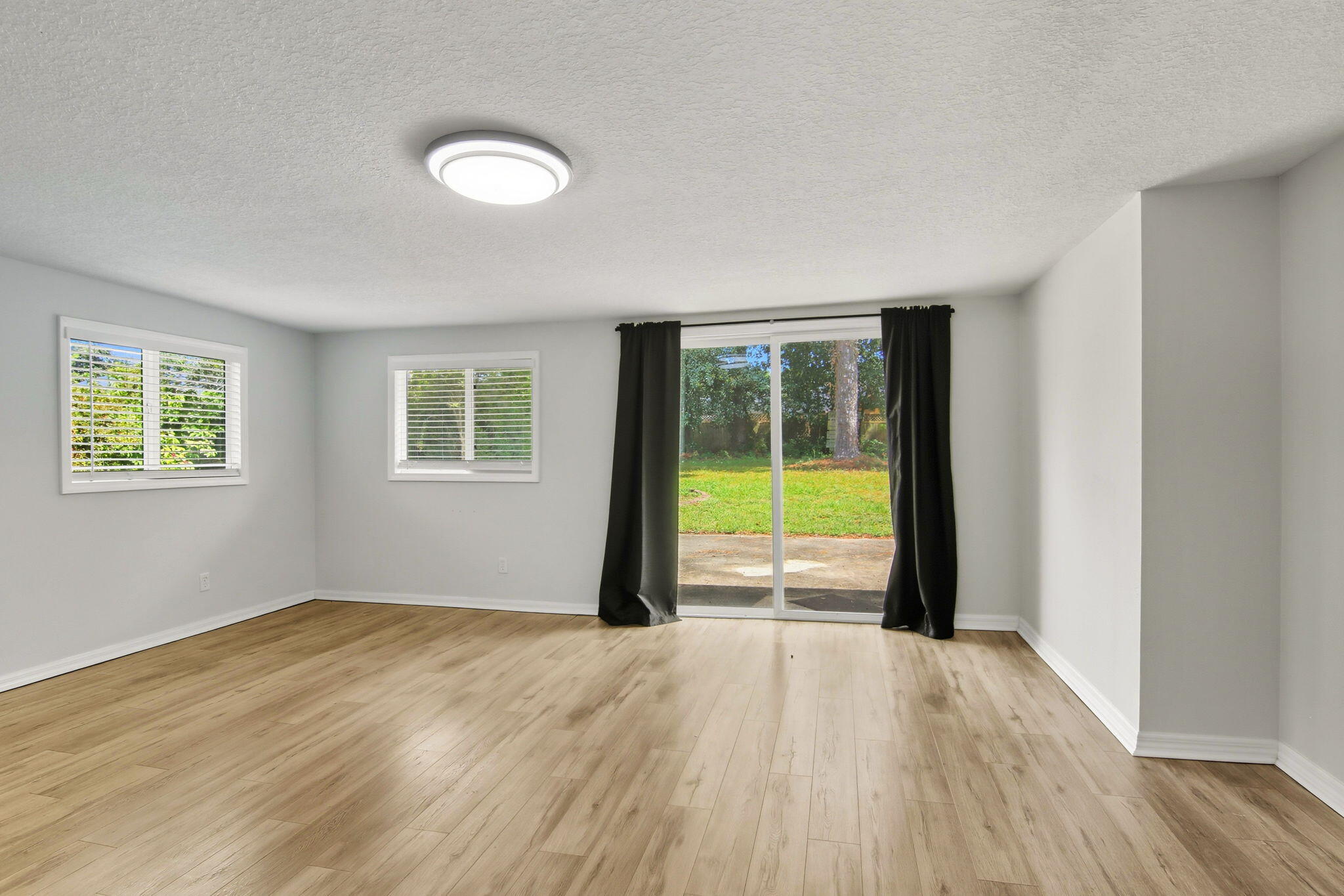 Niceville, Florida, 32578, United States, 4 Bedrooms Bedrooms, ,2 BathroomsBathrooms,Residential,For Sale,1961467