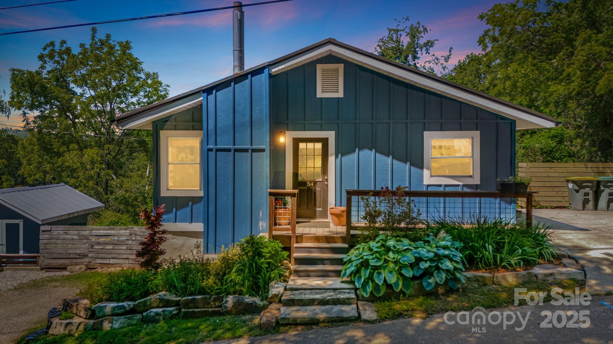 Asheville, North Carolina, 28804, United States, 4 Bedrooms Bedrooms, ,2 BathroomsBathrooms,Residential,For Sale,1944815