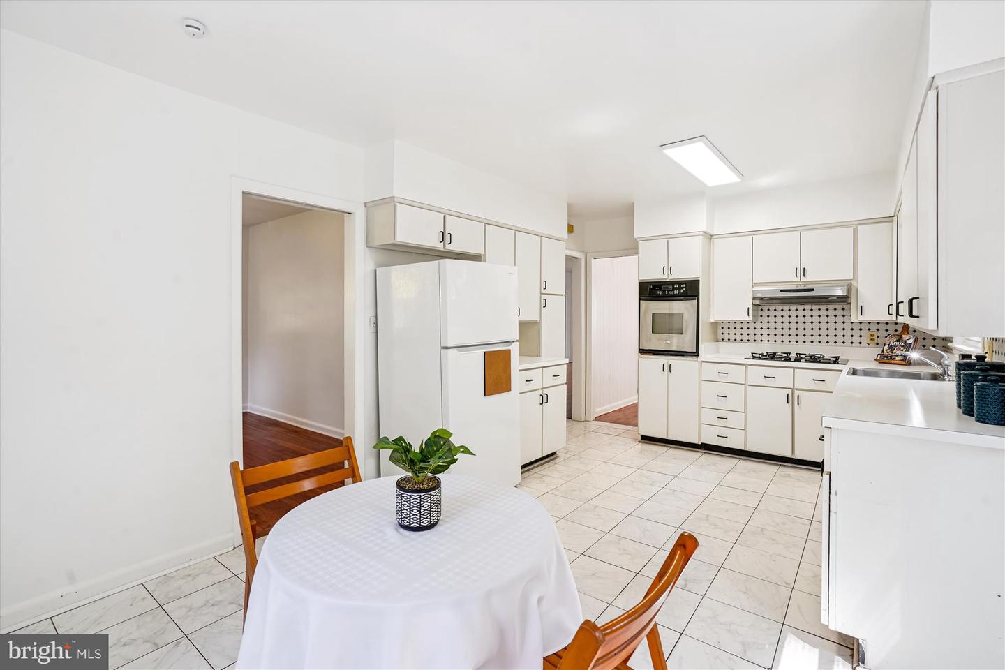 Bethesda, Maryland, 20817, United States, 4 Bedrooms Bedrooms, ,3 BathroomsBathrooms,Residential,For Sale,1934695