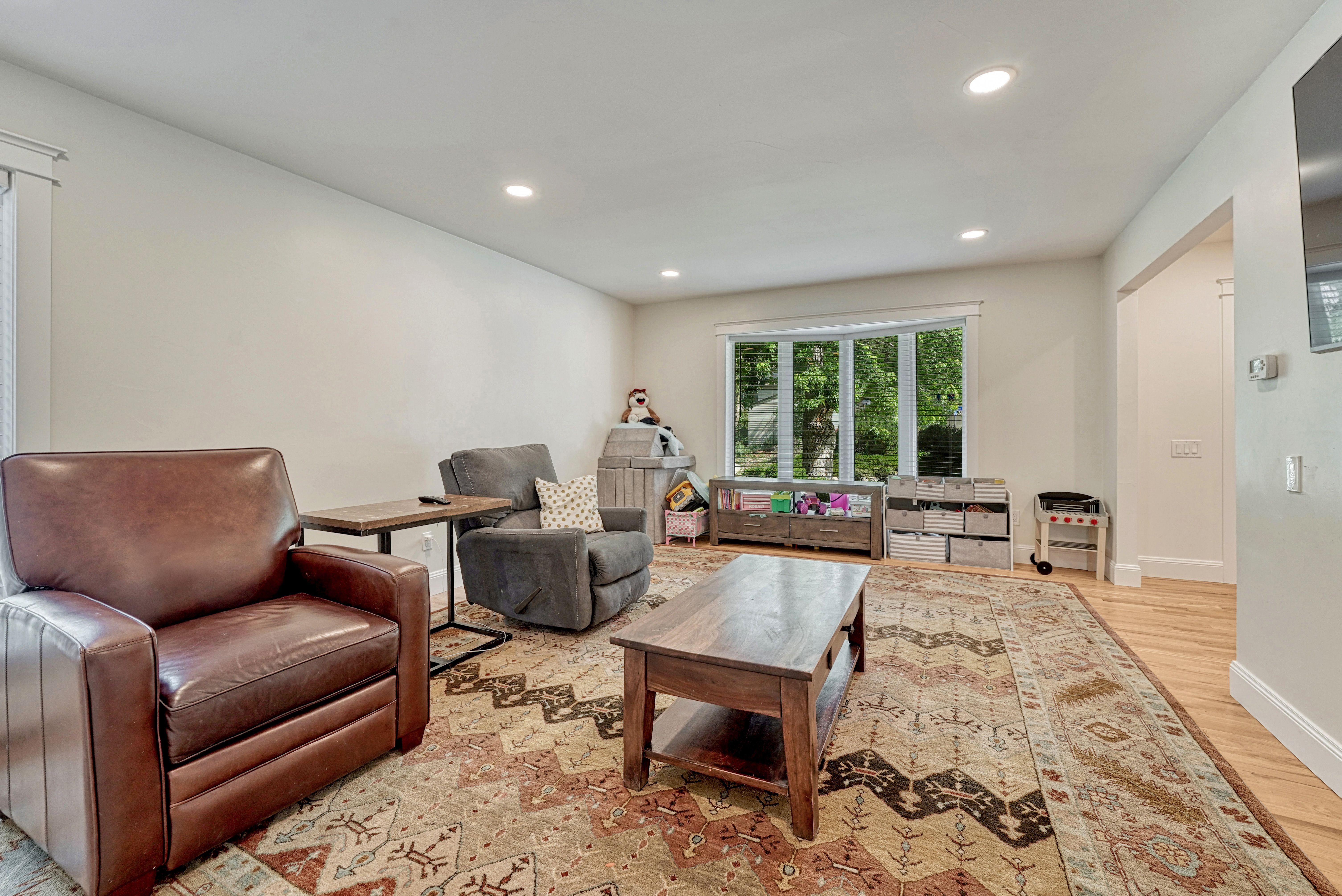  Home in the Coveted Knolls with a Pool and Tennis Courts - 物件實景