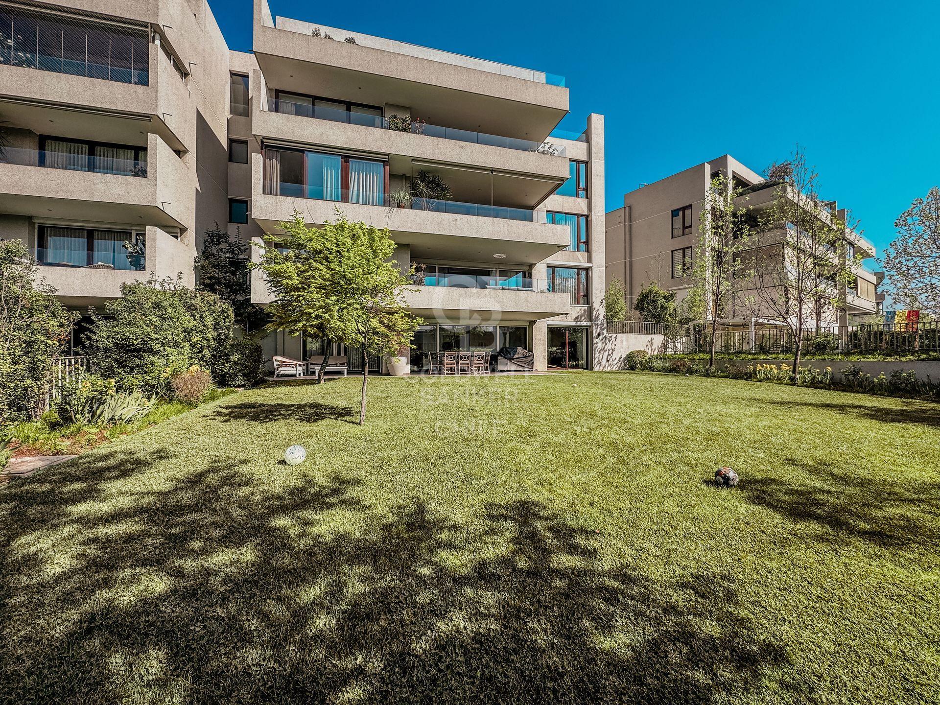 Lo Barnechea, Chile, 4 Bedrooms Bedrooms, ,6 BathroomsBathrooms,Residential,For Sale,1959093