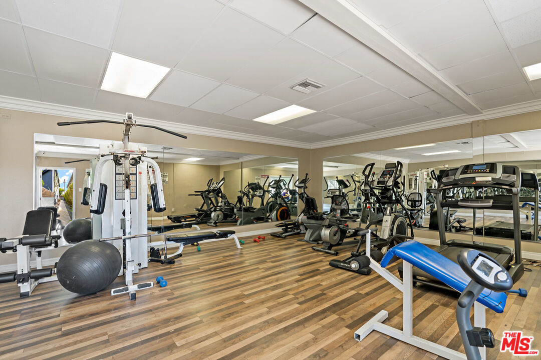 Winnetka, California, 91306, United States, 3 Bedrooms Bedrooms, ,2 BathroomsBathrooms,Residential,For Sale,1919452