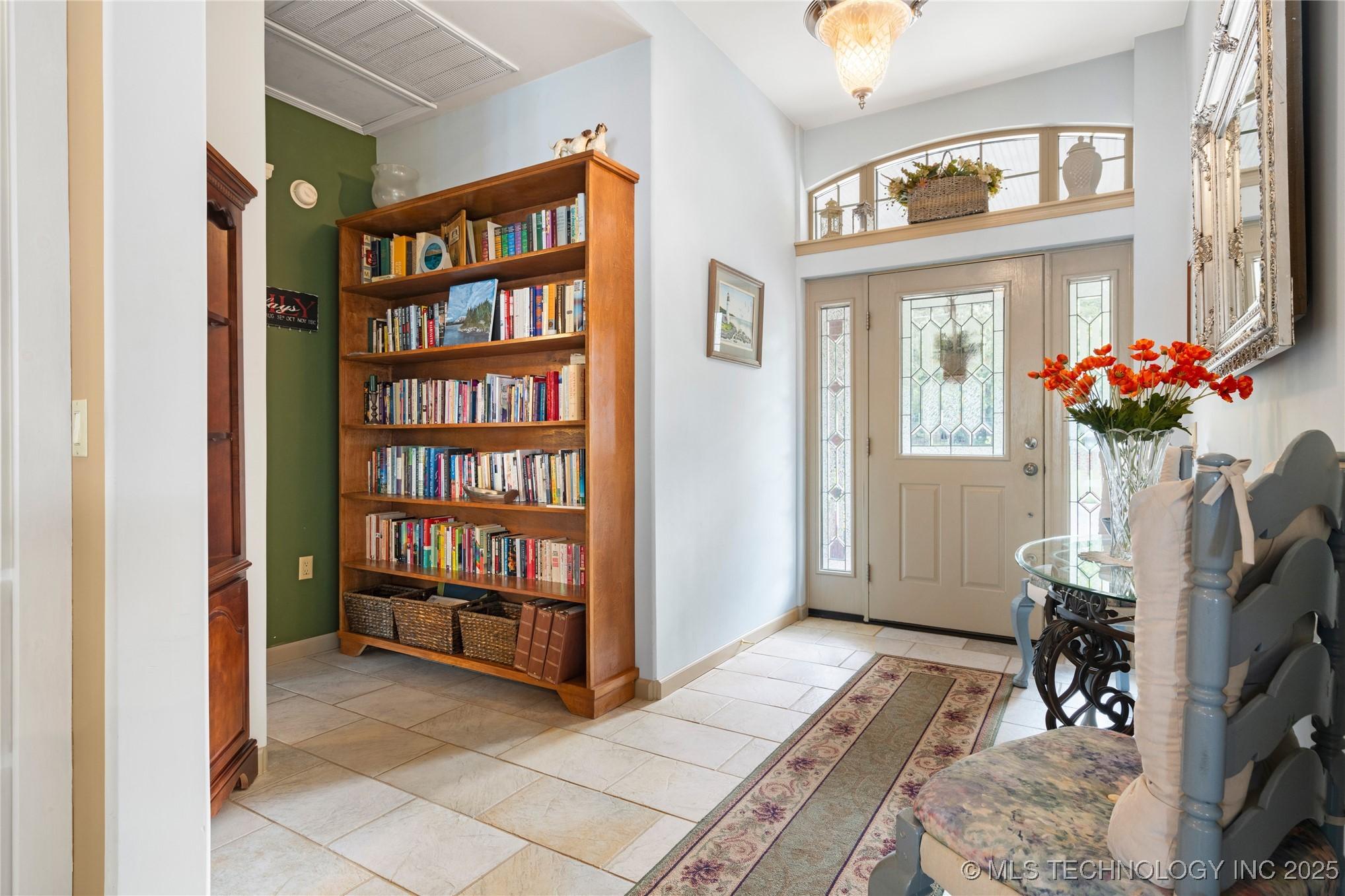Hulbert, Oklahoma, 74441, United States, 3 Bedrooms Bedrooms, ,2 BathroomsBathrooms,Residential,For Sale,1920796