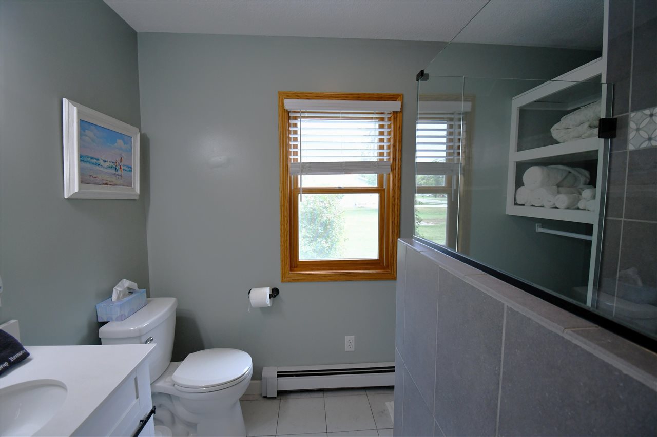 Charlevoix, Michigan, 49720, United States, 5 Bedrooms Bedrooms, ,5 BathroomsBathrooms,Residential,For Sale,1948614