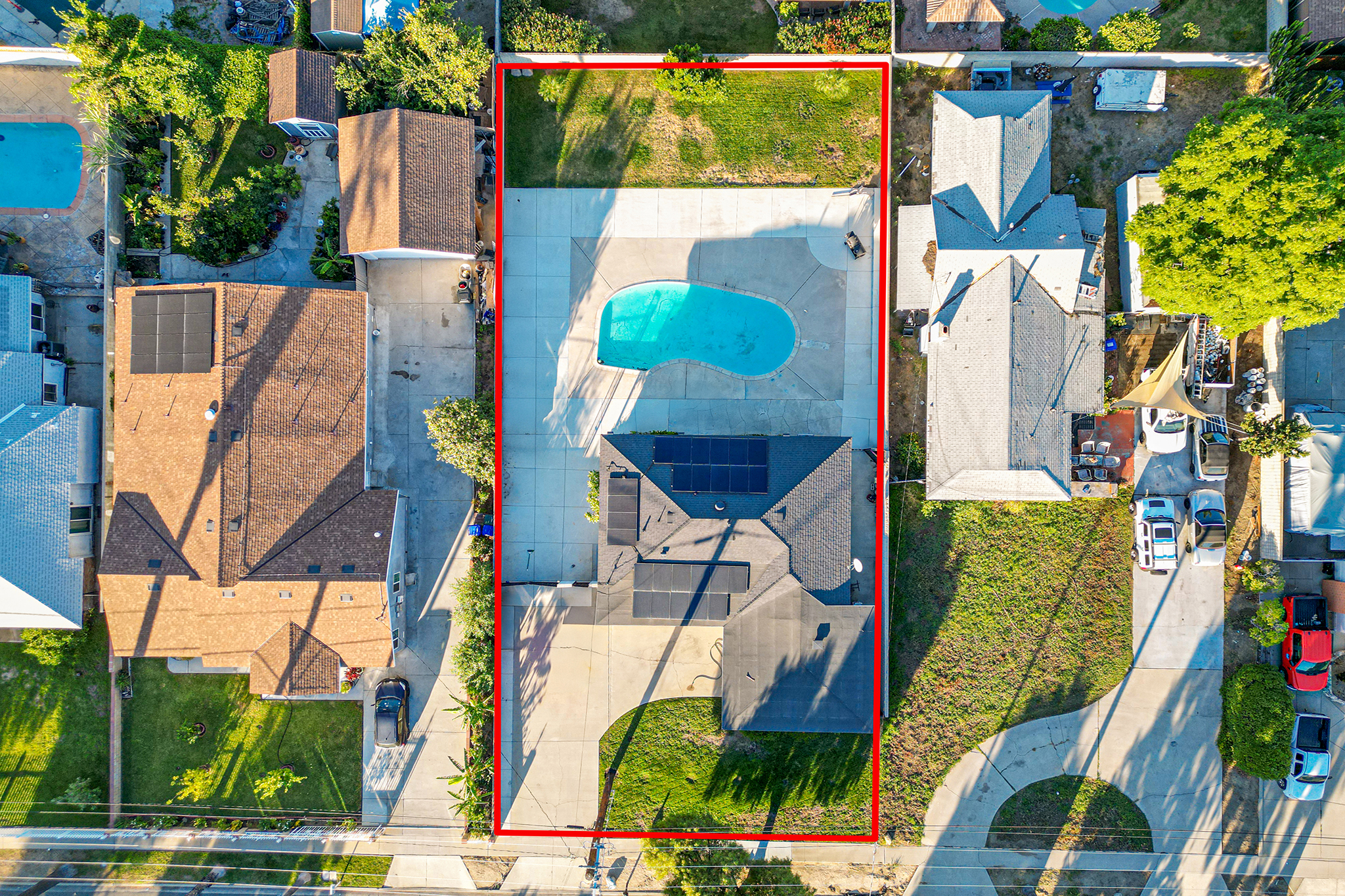 Fontana, California, 92335, United States, 3 Bedrooms Bedrooms, ,1 BathroomBathrooms,Residential,For Sale,1983646