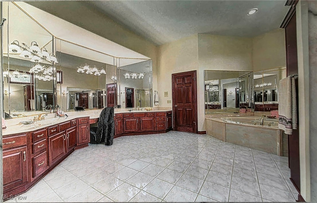 Valley City, Ohio, 44280, United States, 4 Bedrooms Bedrooms, ,5 BathroomsBathrooms,Residential,For Sale,1836781