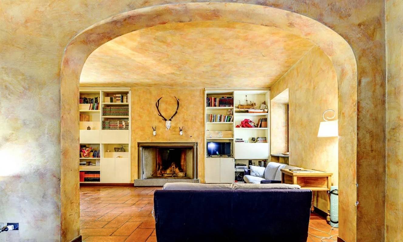 Prato, Prato, 50047, IT, 8 Bedrooms Bedrooms, ,6 BathroomsBathrooms,Residential,For Sale,1991549